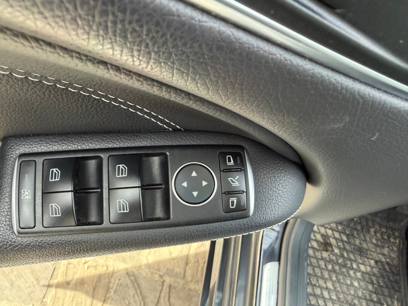 MERCEDES-BENZ Classe B 180 1.6 7G-DCT 122Ch “Starlight Edition”