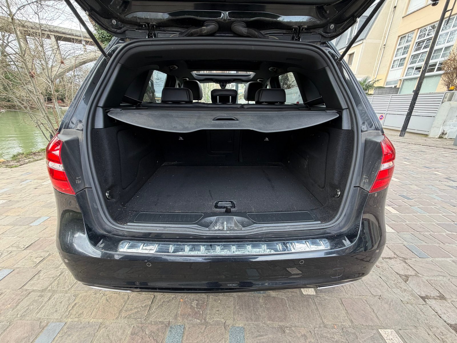 MERCEDES-BENZ Classe B 180 1.6 7G-DCT 122Ch “Starlight Edition”