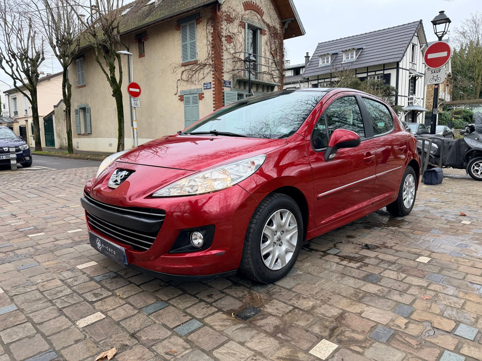 PEUGEOT 207 1.6 VTi 16V 120Ch “Premium”