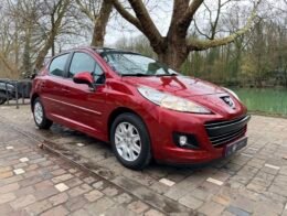PEUGEOT 207 1.6 VTi 16V 120Ch “Premium”