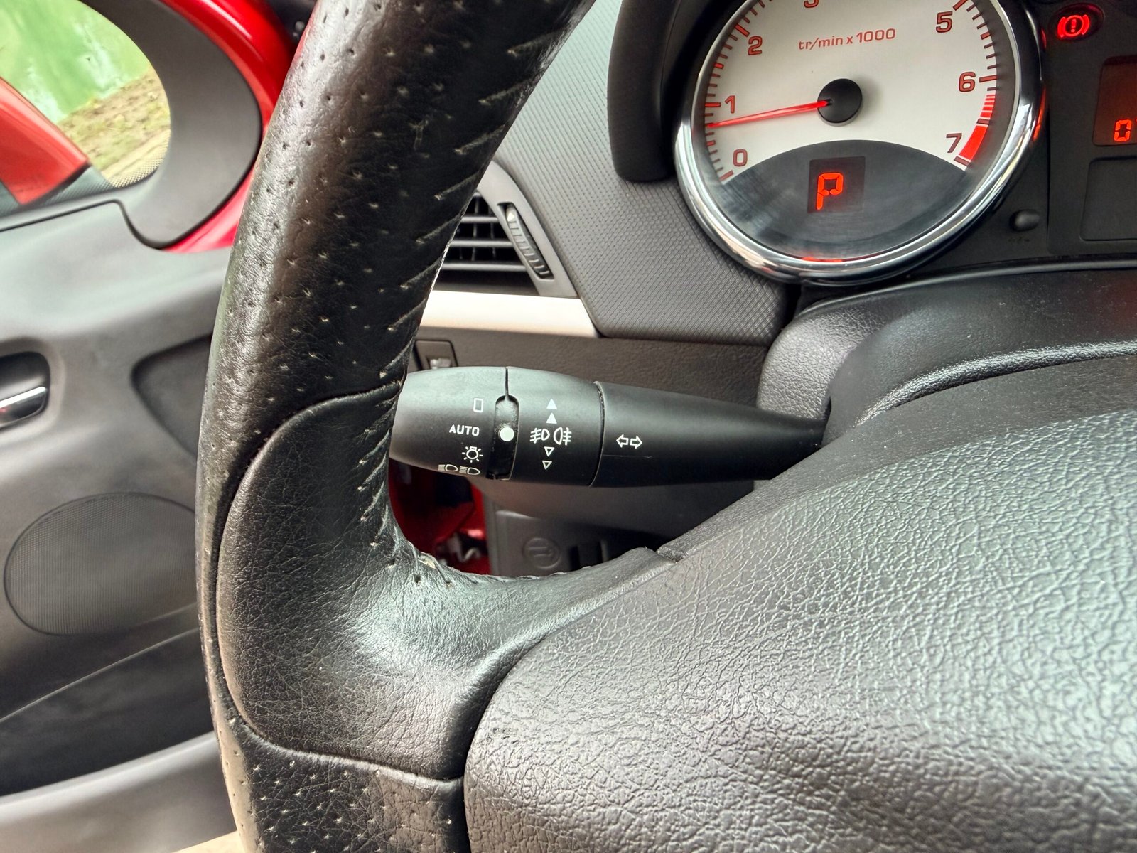 PEUGEOT 207 1.6 VTi 16V 120Ch “Premium”