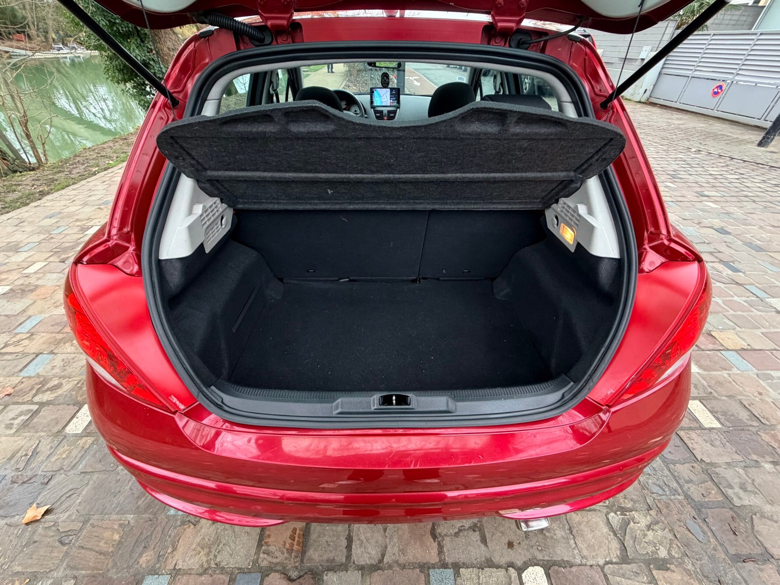 PEUGEOT 207 1.6 VTi 16V 120Ch “Premium”