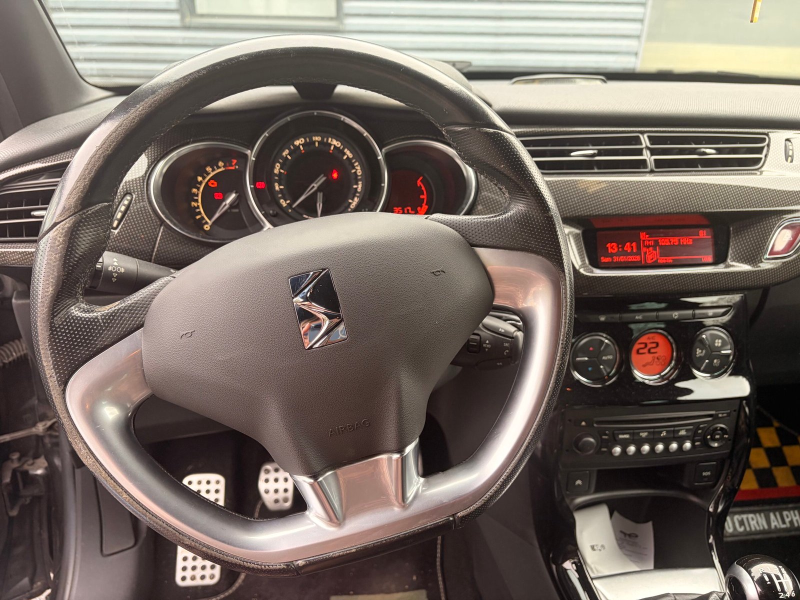 CITROËN DS3 1.6 THP 16V Airdream 156 cv Sport Chic