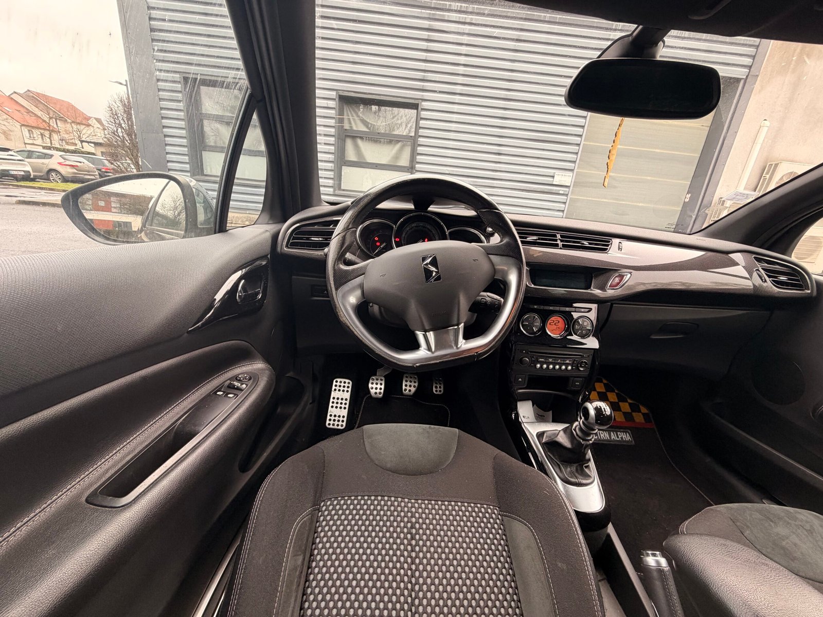 CITROËN DS3 1.6 THP 16V Airdream 156 cv Sport Chic