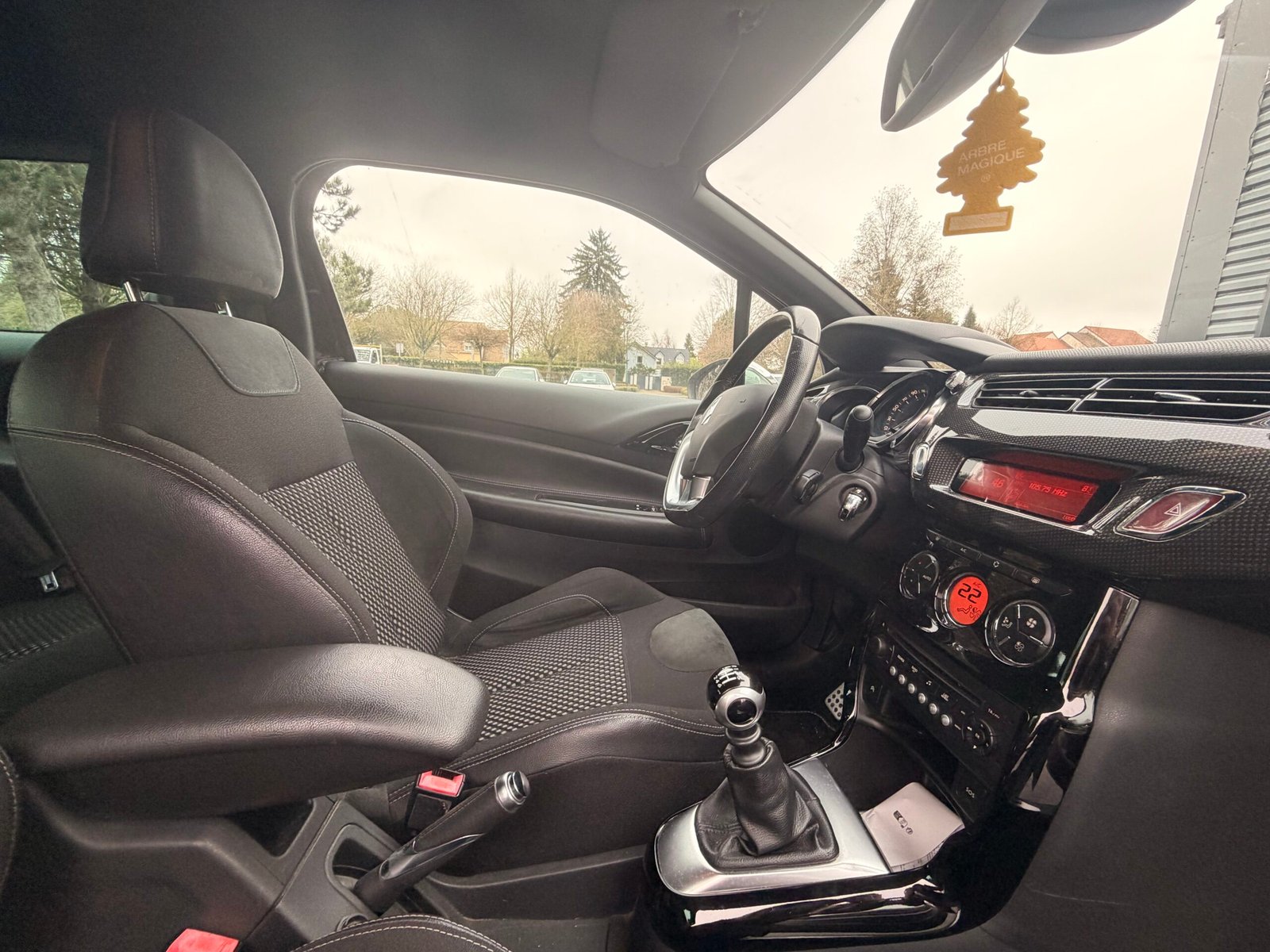 CITROËN DS3 1.6 THP 16V Airdream 156 cv Sport Chic