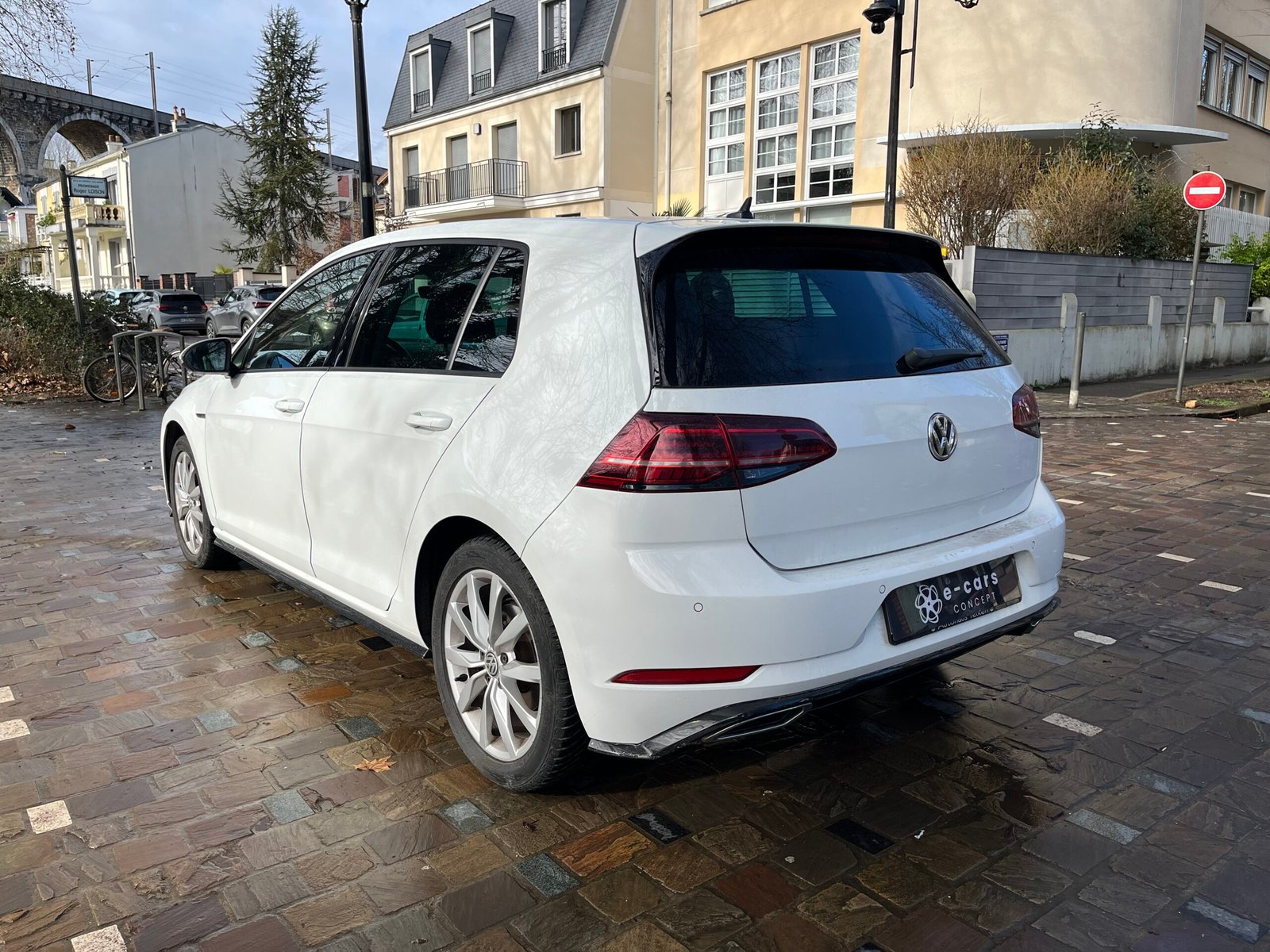 Volkswagen Golf VII Phase 2 TSI 150 Ch R Line