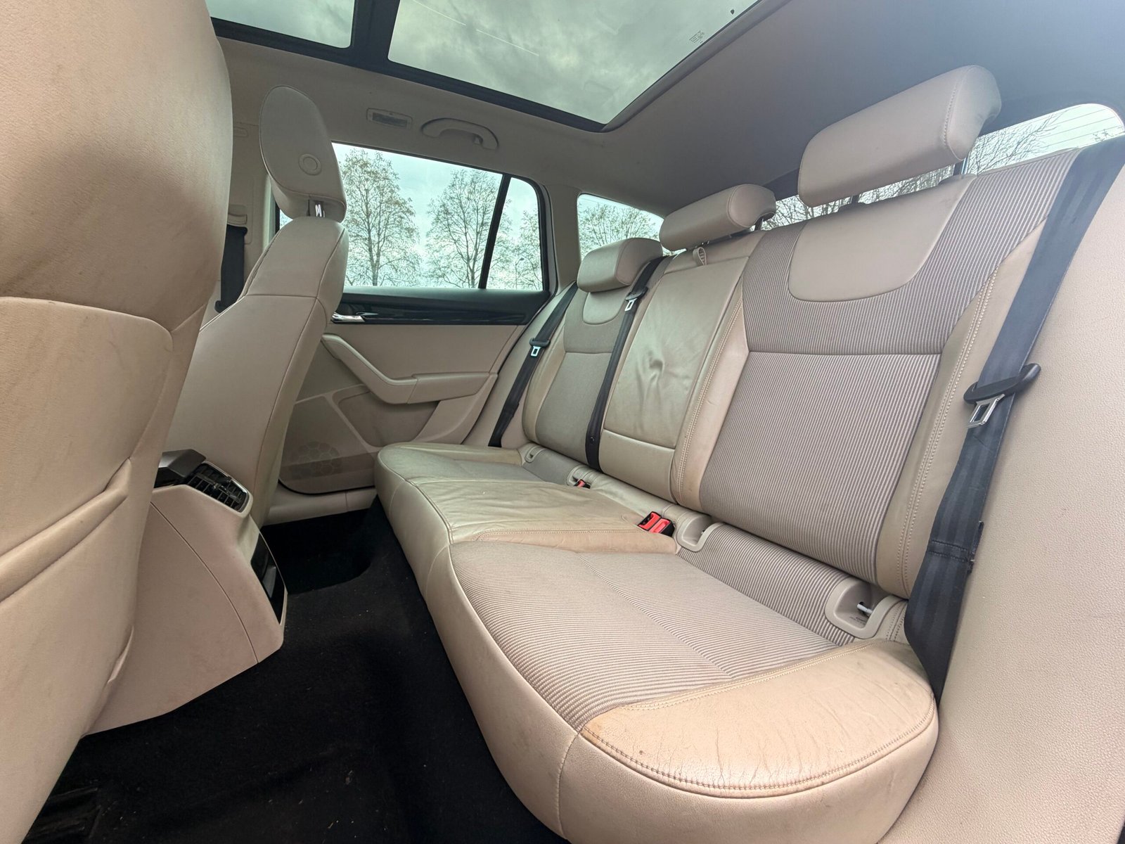 SKODA Octavia (5E5) Combi Phase 2 1.8 TFSi 16V DSG7 180 cv Boîte auto