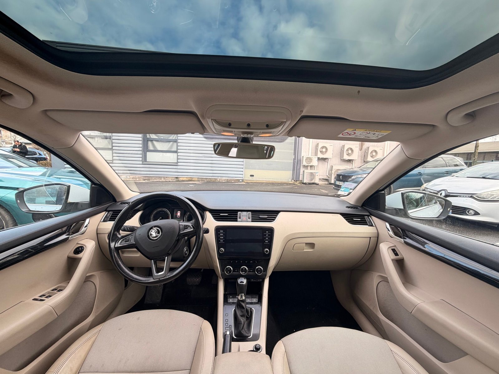 SKODA Octavia (5E5) Combi Phase 2 1.8 TFSi 16V DSG7 180 cv Boîte auto