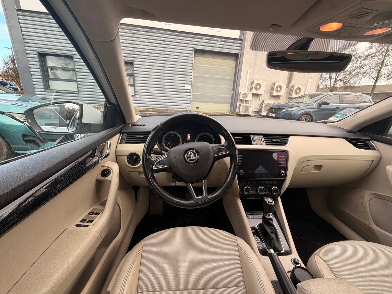 SKODA Octavia (5E5) Combi Phase 2 1.8 TFSi 16V DSG7 180 cv Boîte auto