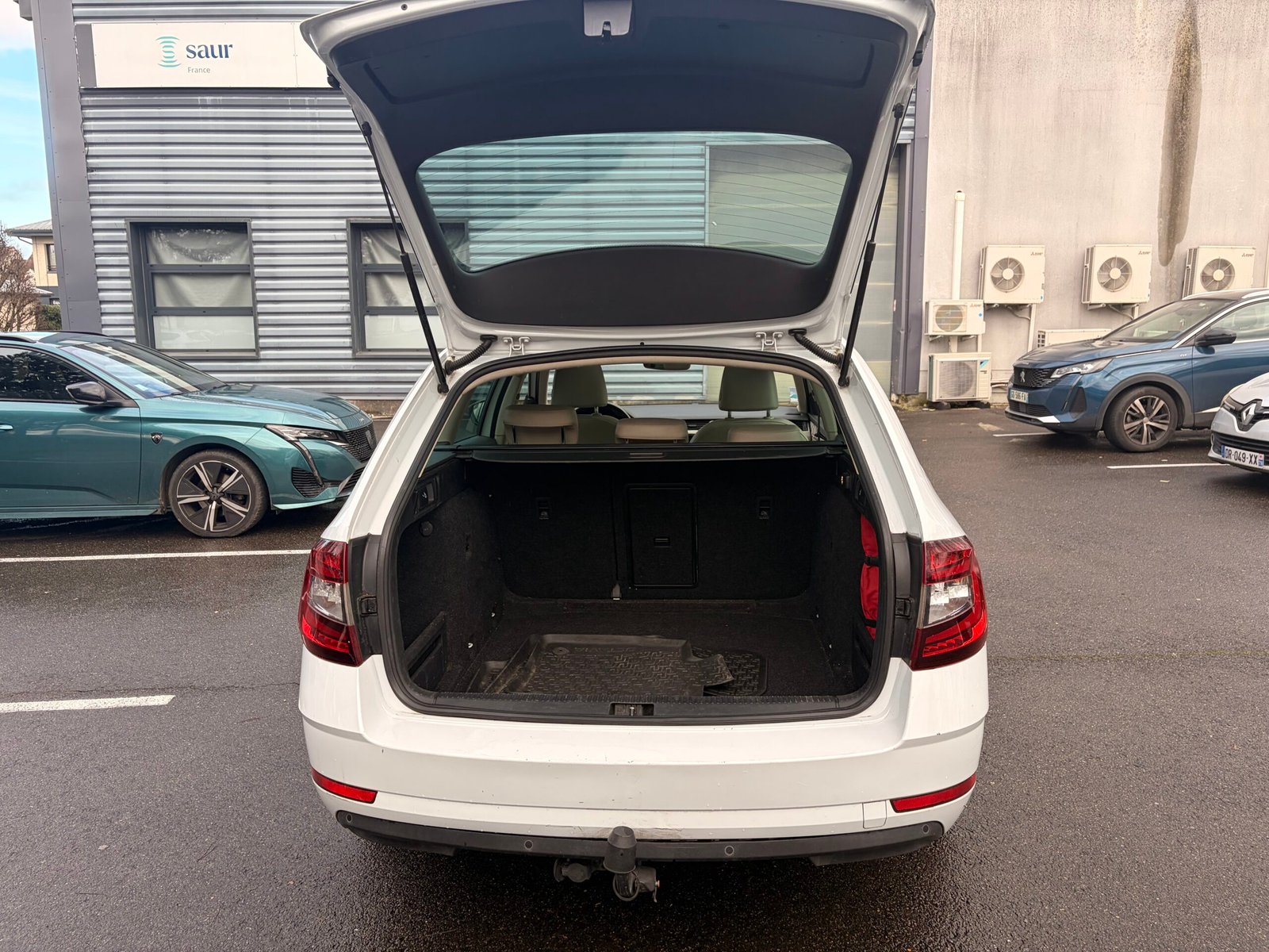 SKODA Octavia (5E5) Combi Phase 2 1.8 TFSi 16V DSG7 180 cv Boîte auto