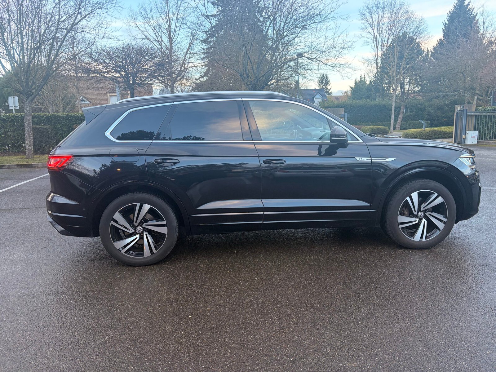 VOLKSWAGEN Touareg III 3.0 TDi V6 24V DPF Blue motion Tiptronic 286 cv Boîte auto R-line