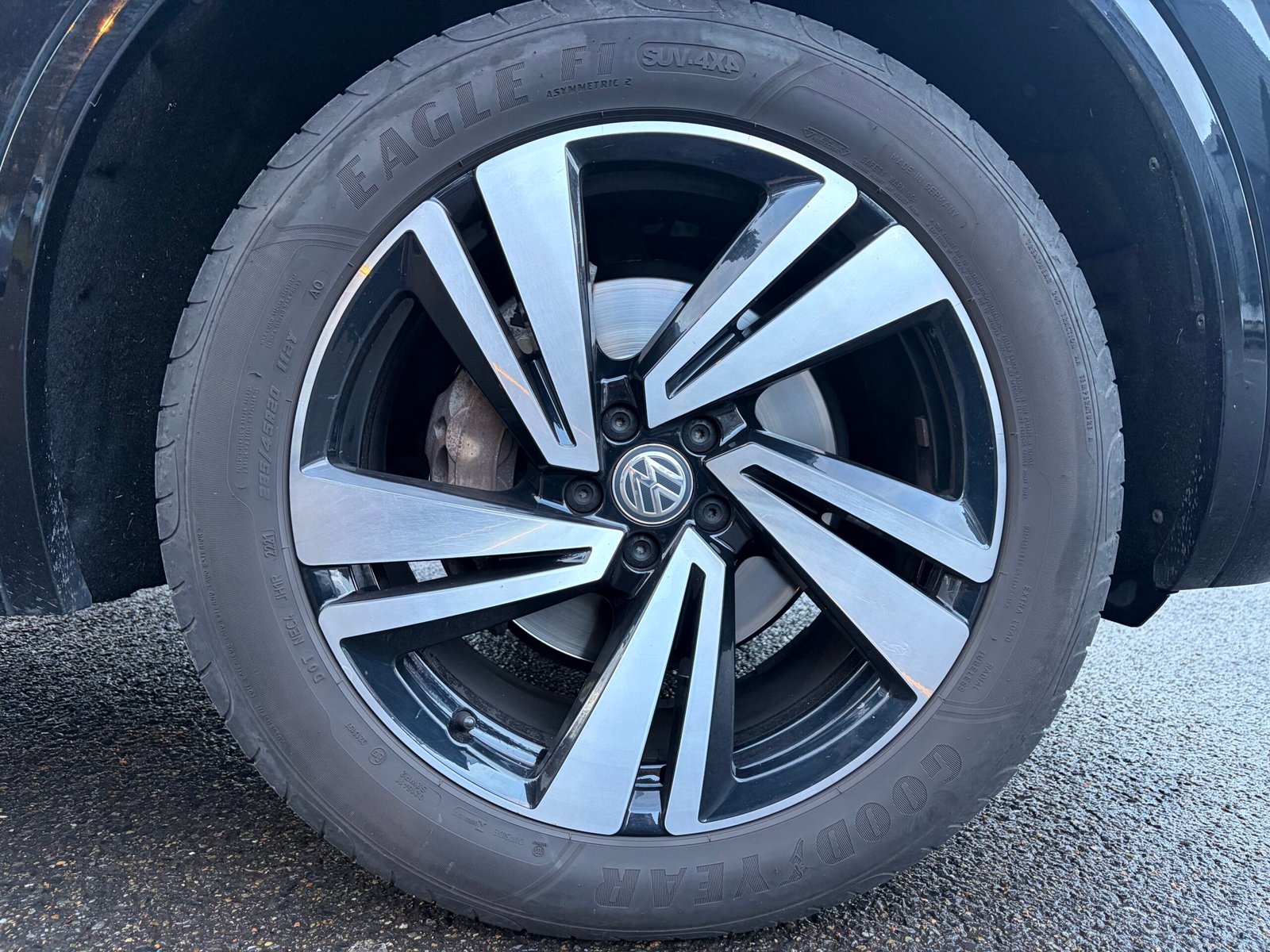 VOLKSWAGEN Touareg III 3.0 TDi V6 24V DPF Blue motion Tiptronic 286 cv Boîte auto R-line