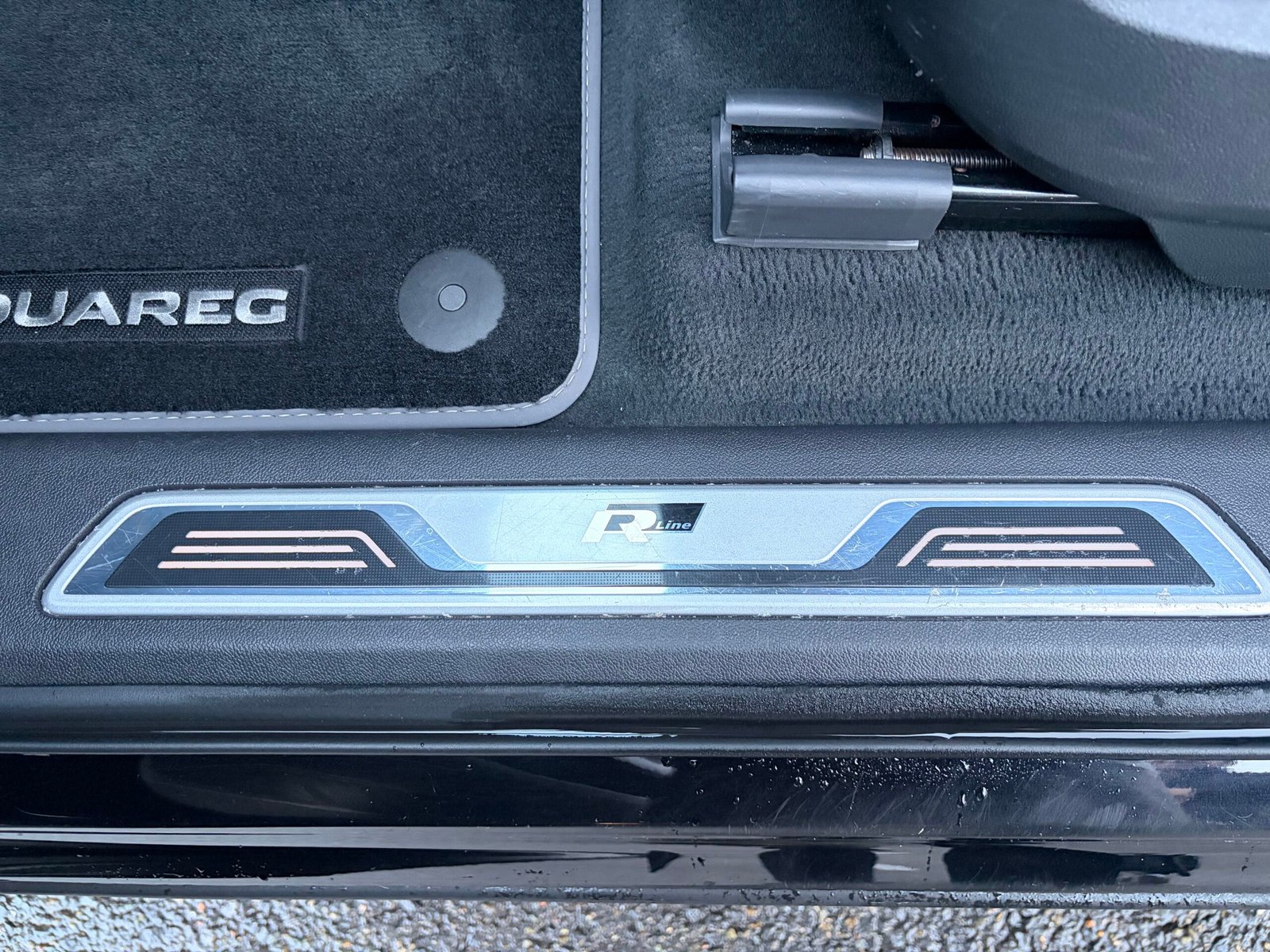 VOLKSWAGEN Touareg III 3.0 TDi V6 24V DPF Blue motion Tiptronic 286 cv Boîte auto R-line