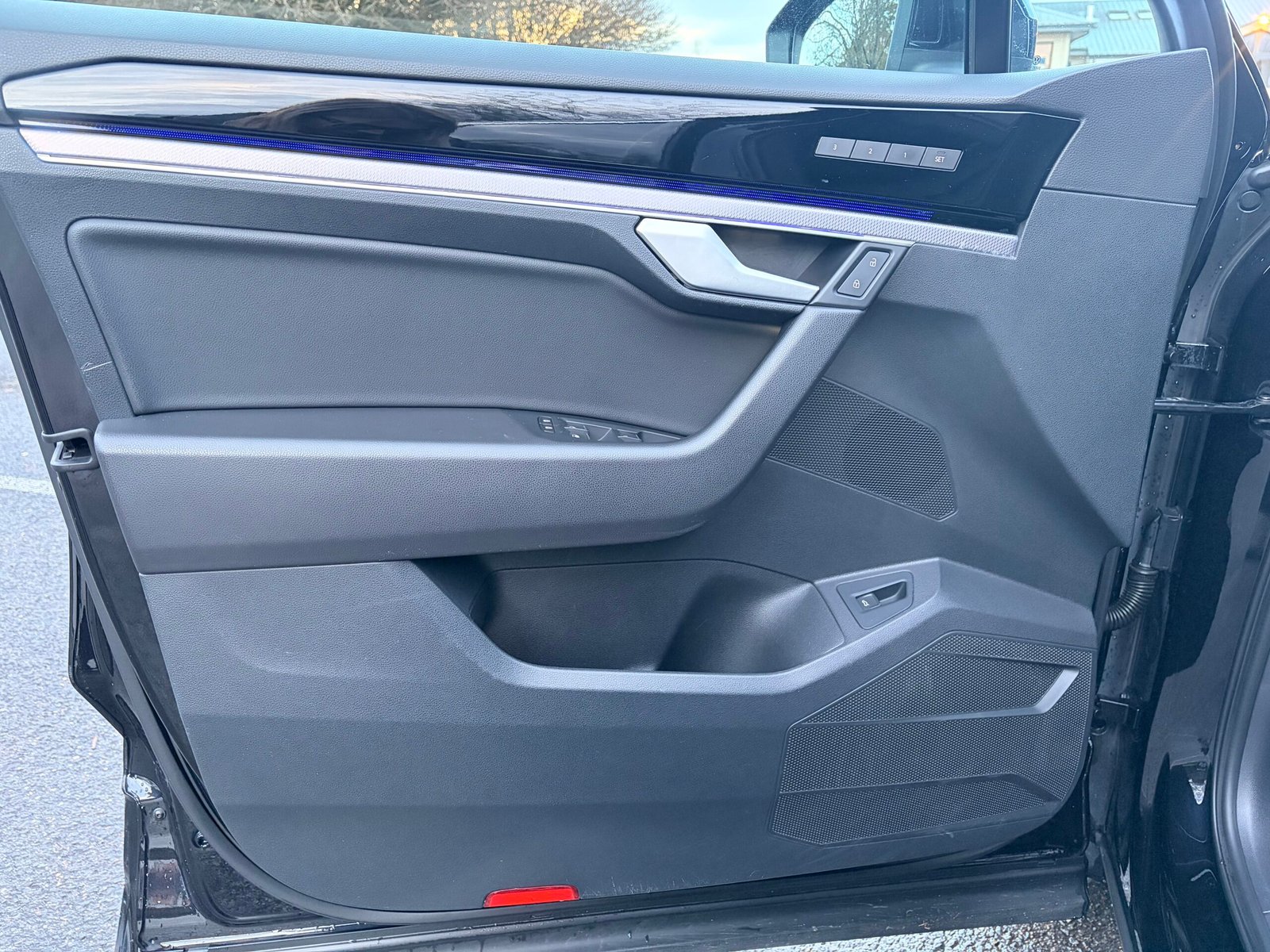 VOLKSWAGEN Touareg III 3.0 TDi V6 24V DPF Blue motion Tiptronic 286 cv Boîte auto R-line