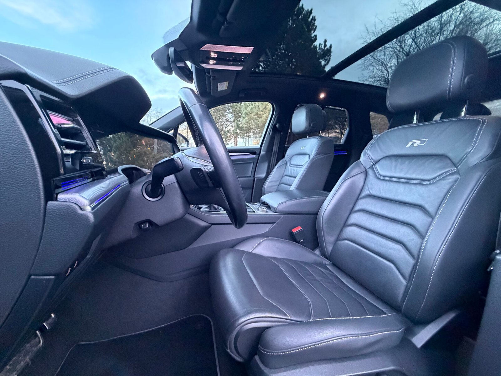 VOLKSWAGEN Touareg III 3.0 TDi V6 24V DPF Blue motion Tiptronic 286 cv Boîte auto R-line