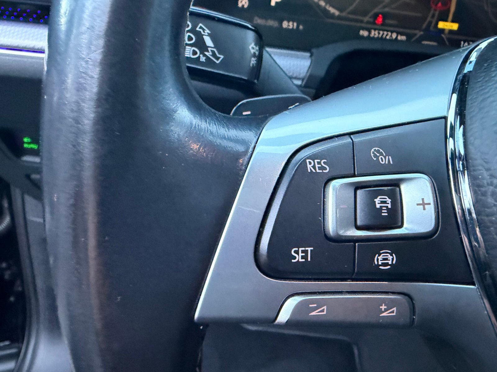 VOLKSWAGEN Touareg III 3.0 TDi V6 24V DPF Blue motion Tiptronic 286 cv Boîte auto R-line