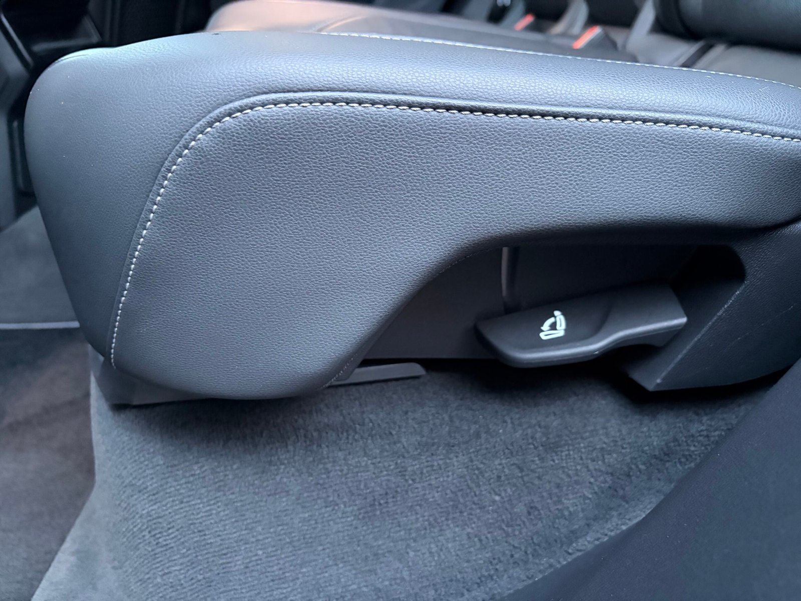 VOLKSWAGEN Touareg III 3.0 TDi V6 24V DPF Blue motion Tiptronic 286 cv Boîte auto R-line