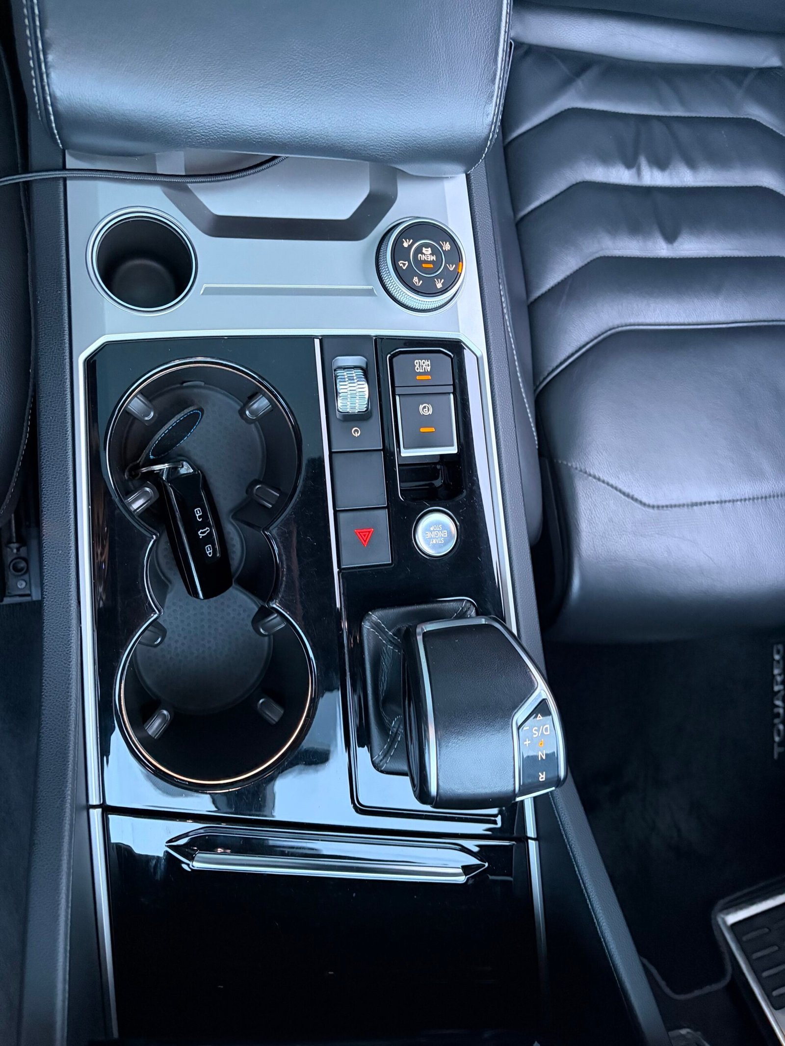 VOLKSWAGEN Touareg III 3.0 TDi V6 24V DPF Blue motion Tiptronic 286 cv Boîte auto R-line