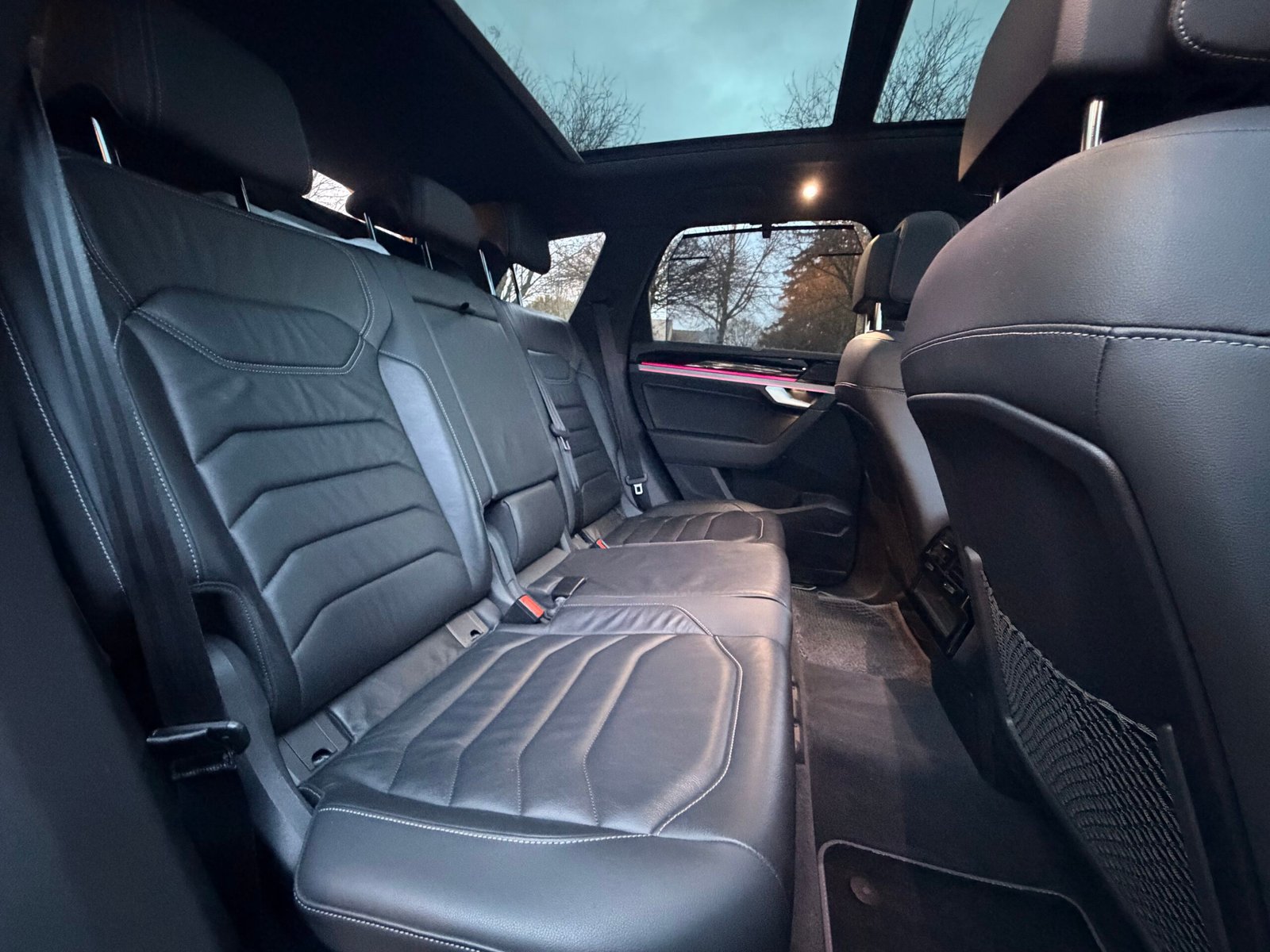 VOLKSWAGEN Touareg III 3.0 TDi V6 24V DPF Blue motion Tiptronic 286 cv Boîte auto R-line