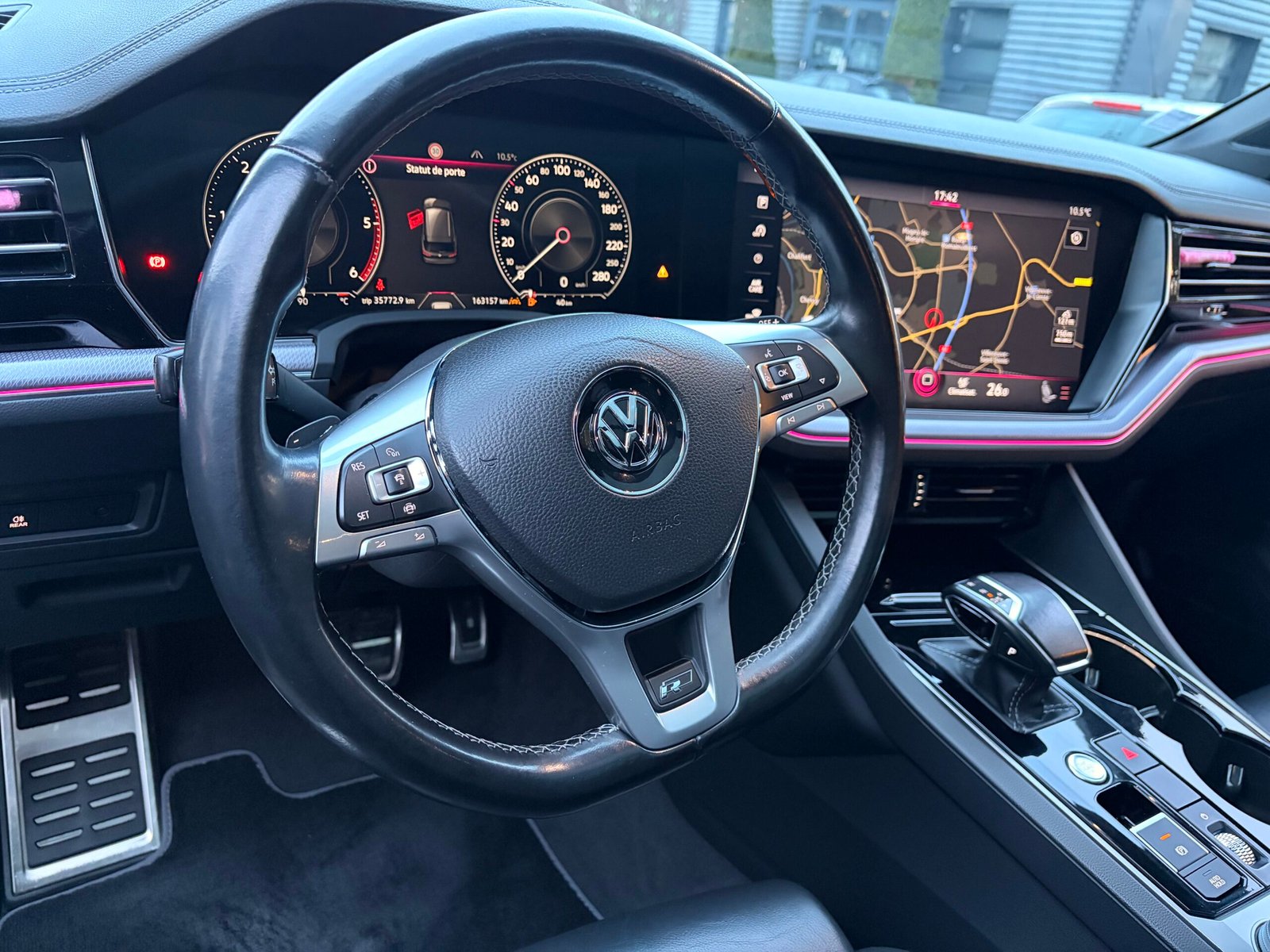 VOLKSWAGEN Touareg III 3.0 TDi V6 24V DPF Blue motion Tiptronic 286 cv Boîte auto R-line