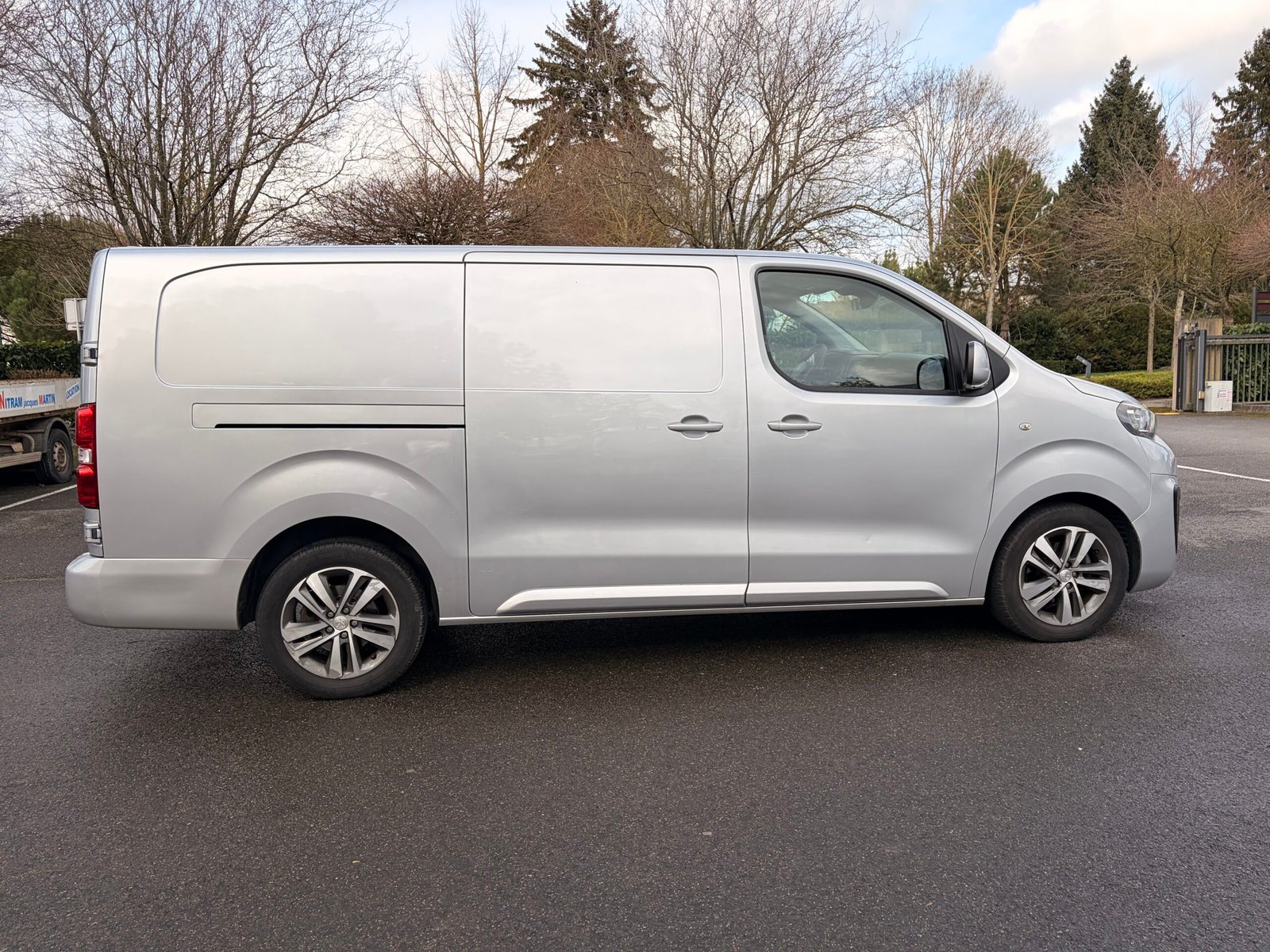 PEUGEOT Expert III VUL Long 2.0 Blue HDi 16V Fourgon long EAT6 S&S 177 cv Boîte auto