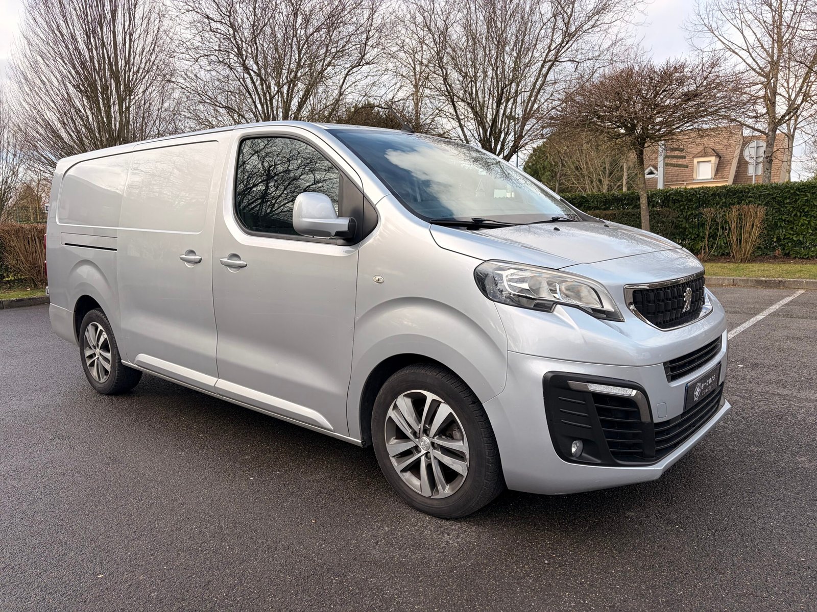 PEUGEOT Expert III VUL Long 2.0 Blue HDi 16V Fourgon long EAT6 S&S 177 cv Boîte auto