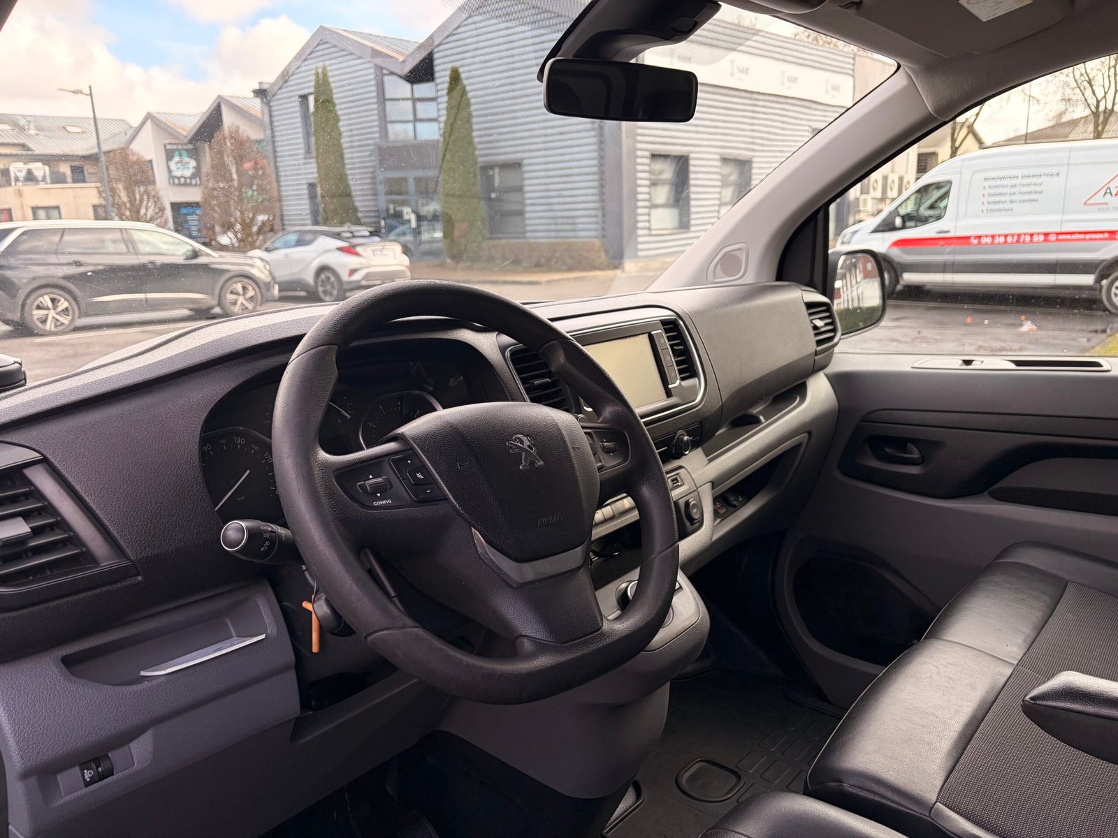 PEUGEOT Expert III VUL Long 2.0 Blue HDi 16V Fourgon long EAT6 S&S 177 cv Boîte auto