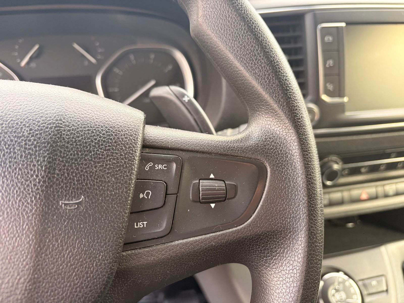 PEUGEOT Expert III VUL Long 2.0 Blue HDi 16V Fourgon long EAT6 S&S 177 cv Boîte auto