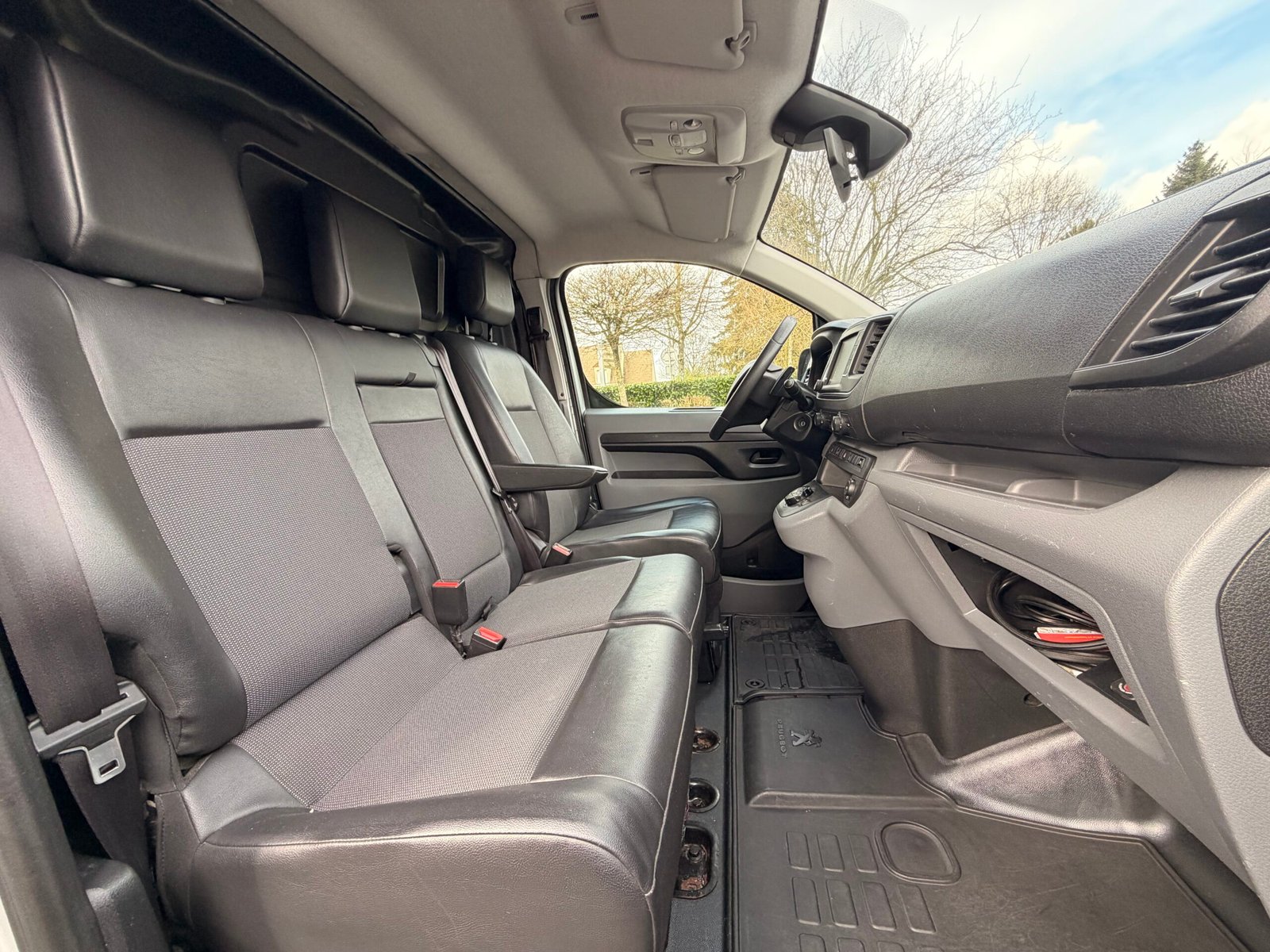 PEUGEOT Expert III VUL Long 2.0 Blue HDi 16V Fourgon long EAT6 S&S 177 cv Boîte auto