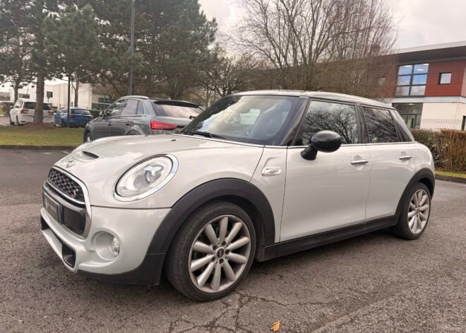 MINI MINI 3 (F55) 5 Portes Cooper SD 2.0 d 16V 170 cv Boîte auto