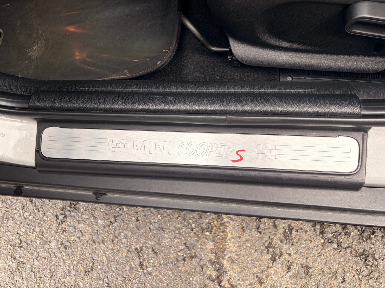 MINI MINI 3 (F55) 5 Portes Cooper SD 2.0 d 16V 170 cv Boîte auto