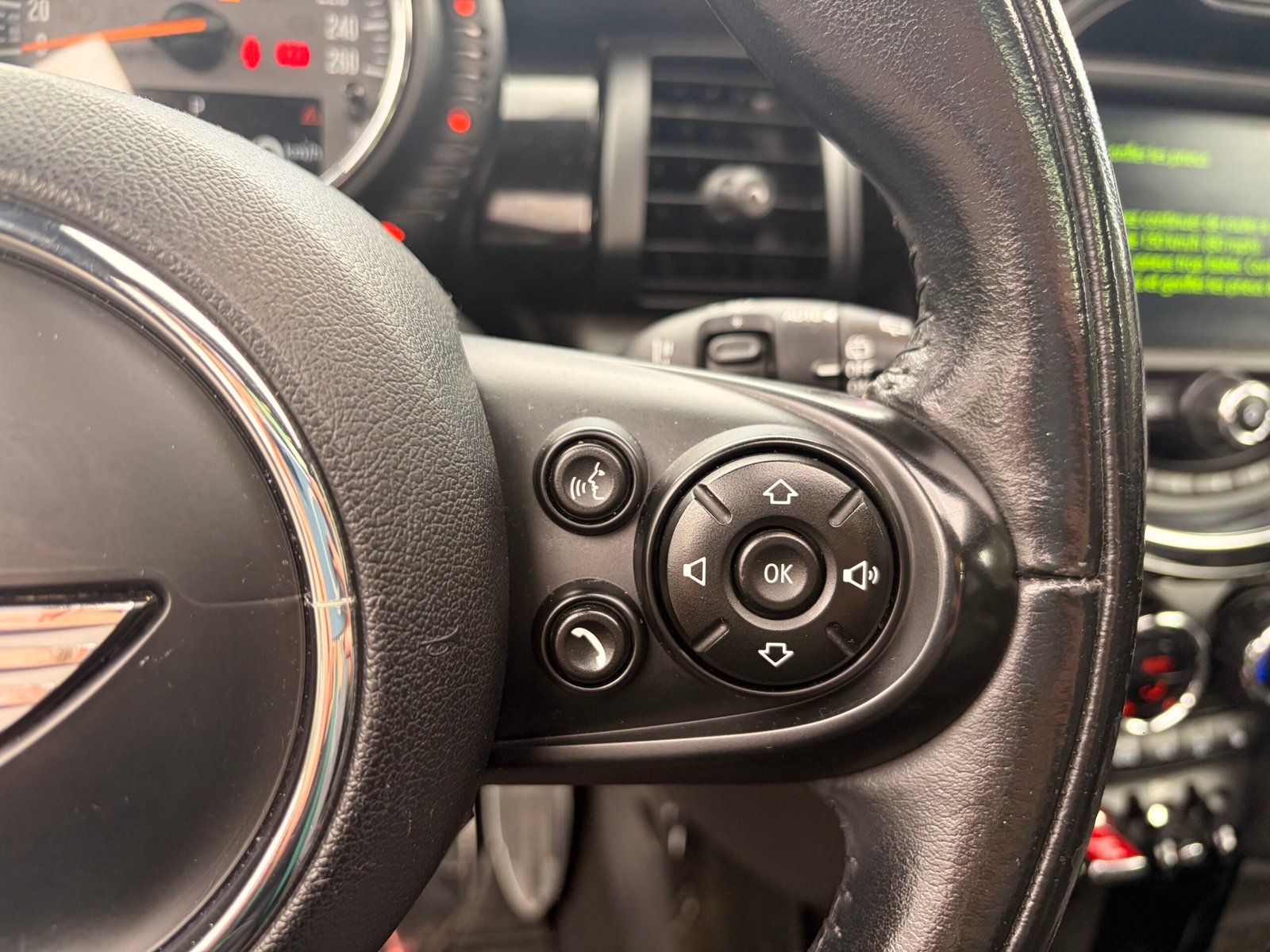 MINI MINI 3 (F55) 5 Portes Cooper SD 2.0 d 16V 170 cv Boîte auto