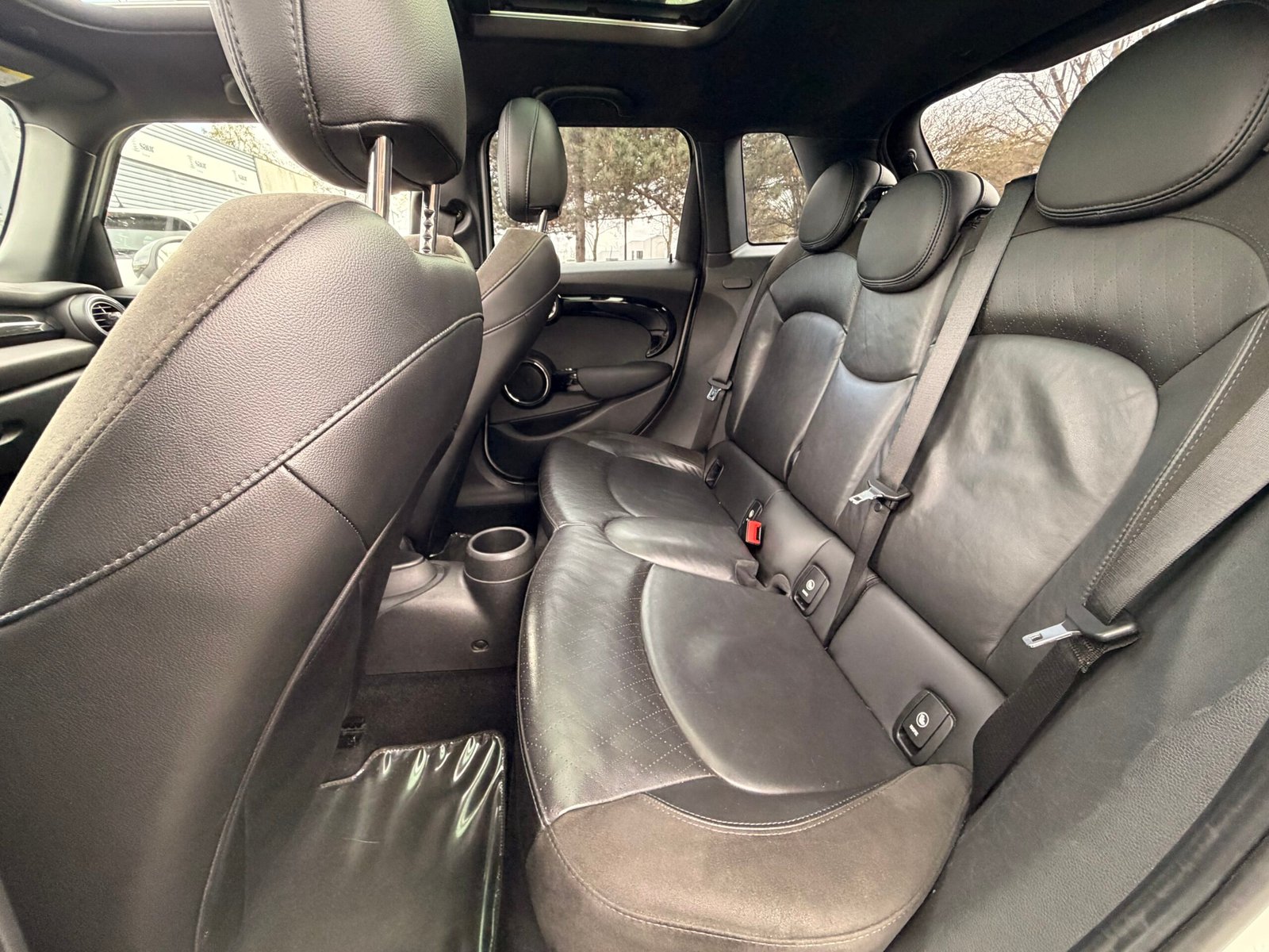 MINI MINI 3 (F55) 5 Portes Cooper SD 2.0 d 16V 170 cv Boîte auto