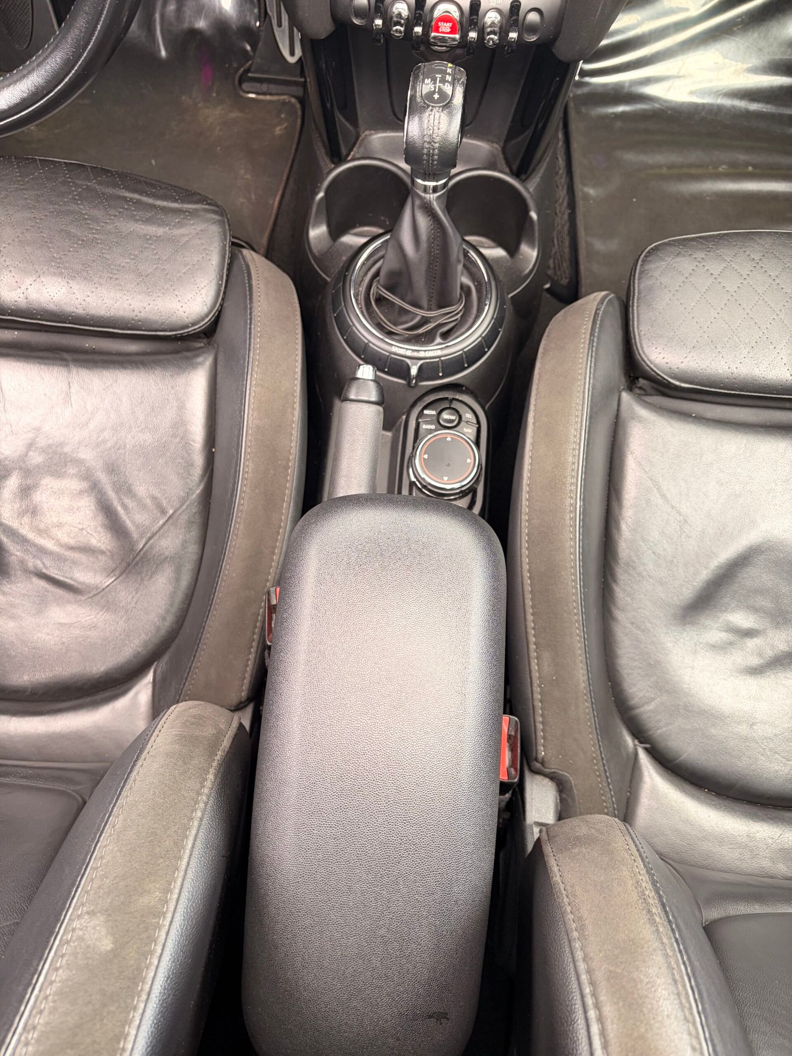 MINI MINI 3 (F55) 5 Portes Cooper SD 2.0 d 16V 170 cv Boîte auto