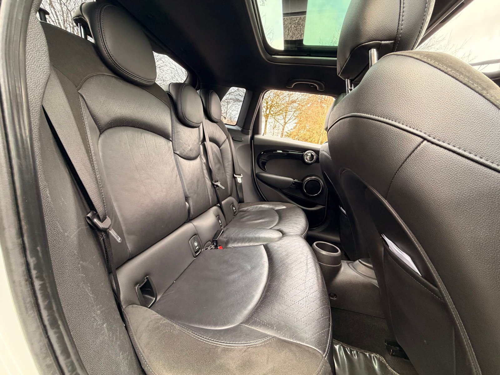 MINI MINI 3 (F55) 5 Portes Cooper SD 2.0 d 16V 170 cv Boîte auto