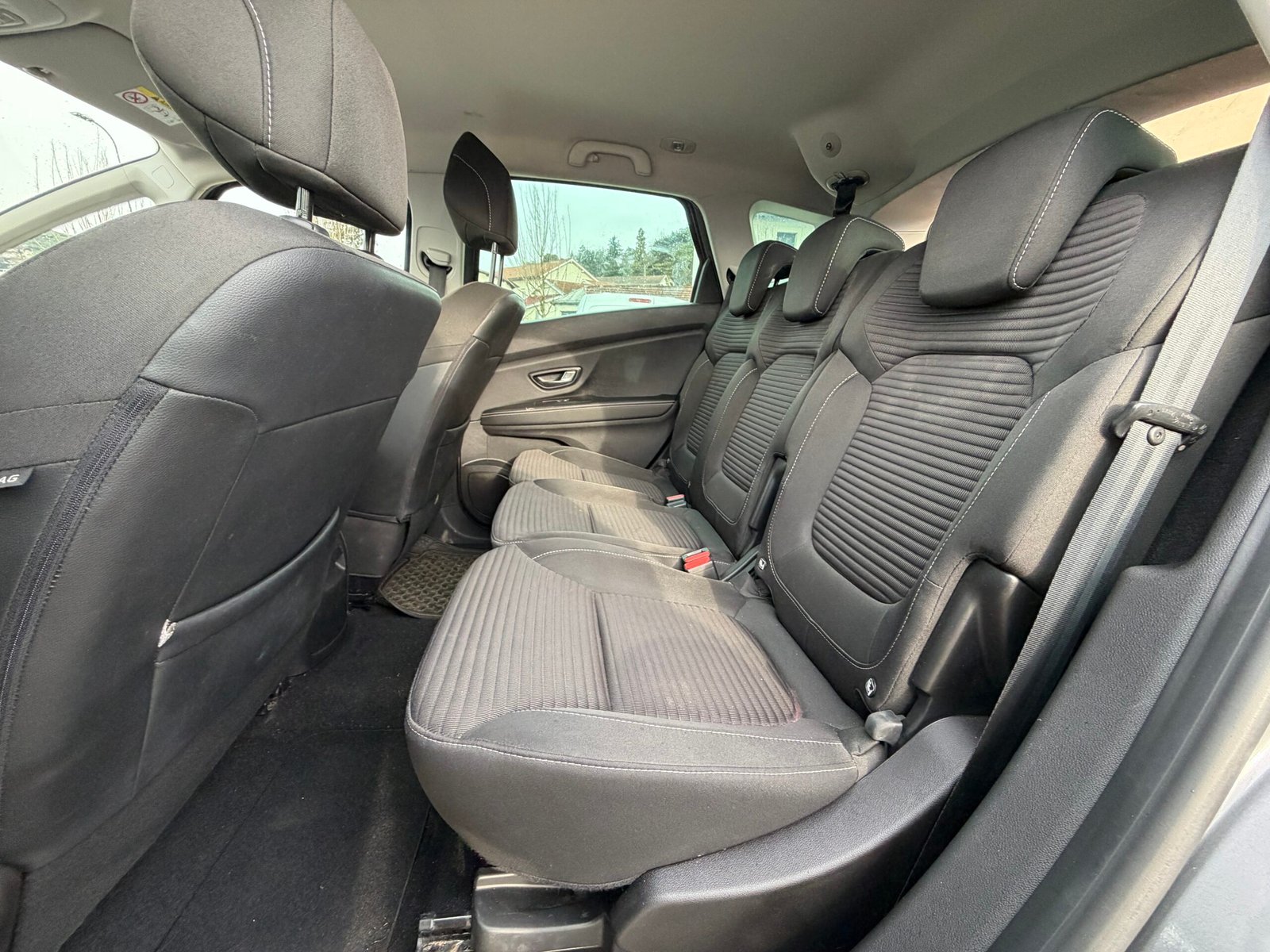 Renault Scenic 1,3tce 158ch INTENS automatique