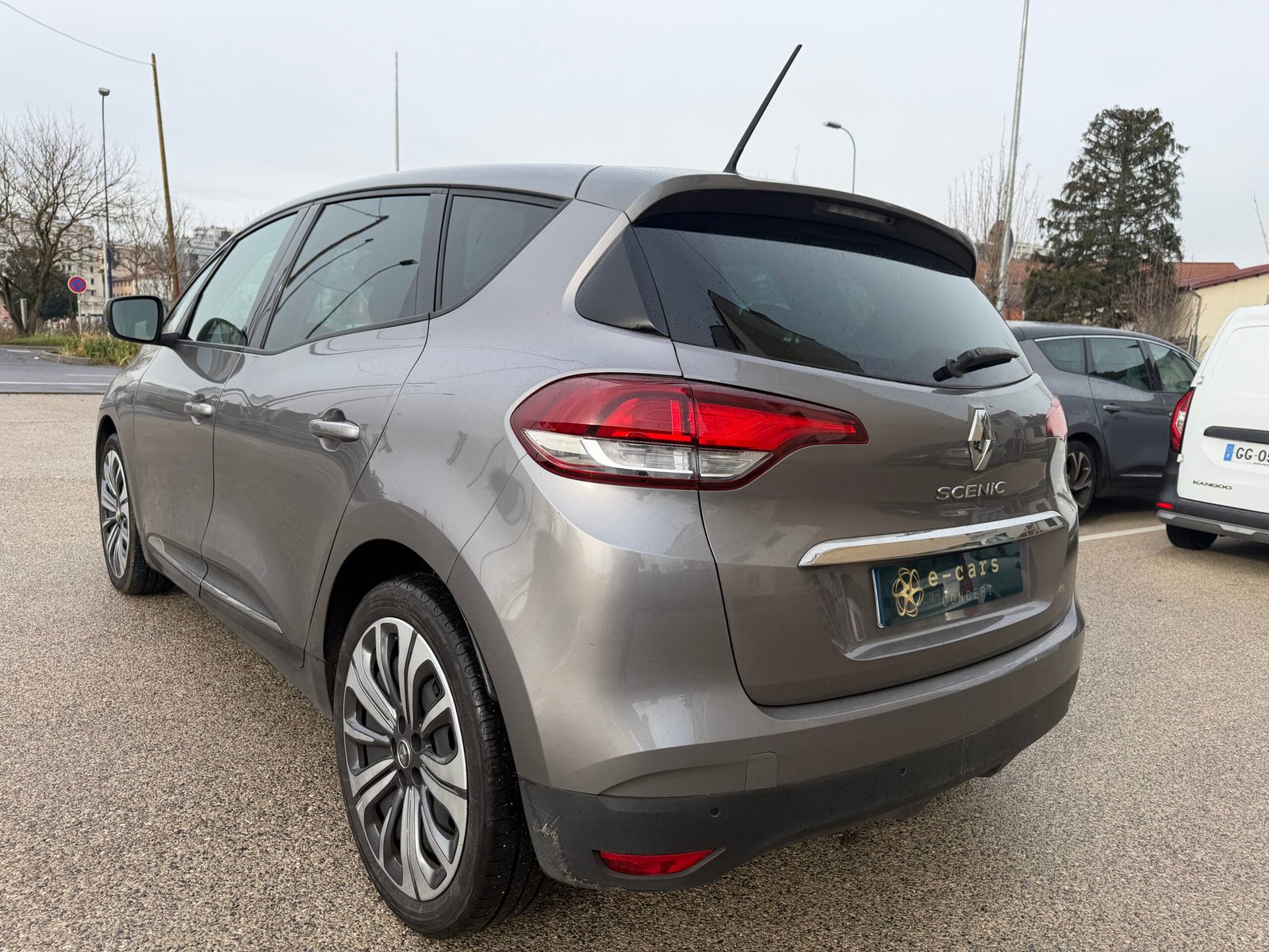 Renault Scenic 1,3tce 158ch INTENS automatique