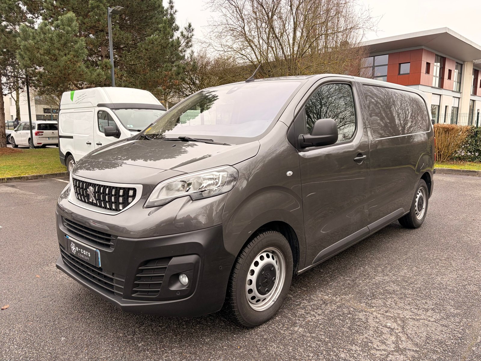 PEUGEOT Expert III VUL Standard 2.0 Blue HDi 16V Fourgon moyen EAT8 S&S 122 cv Boîte auto Asphalt