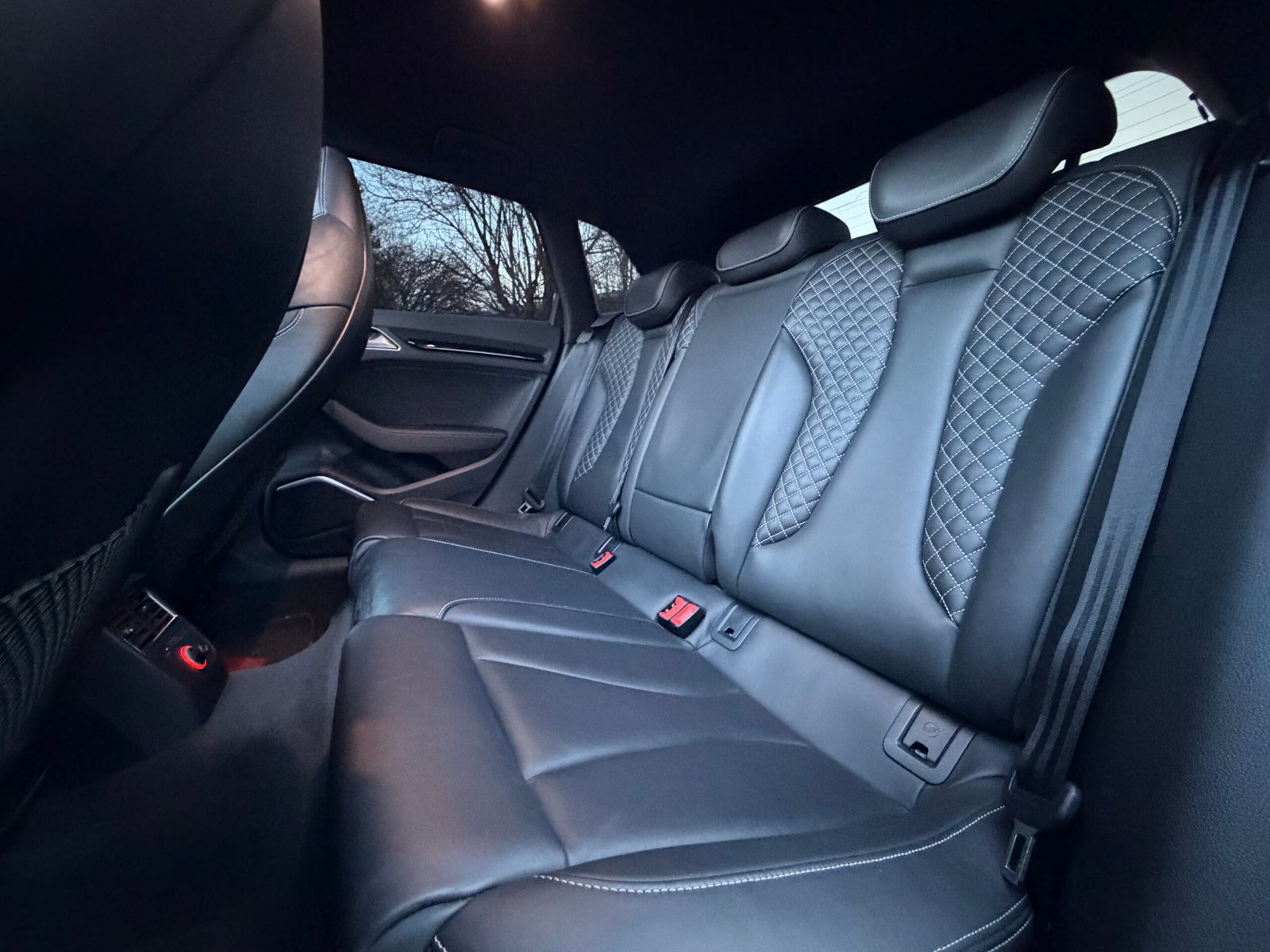 AUDI S3 Quattro Série 3 Sportback (8VA) 2.0 TFSi 16V S-Tronic6 300 cv Boîte auto