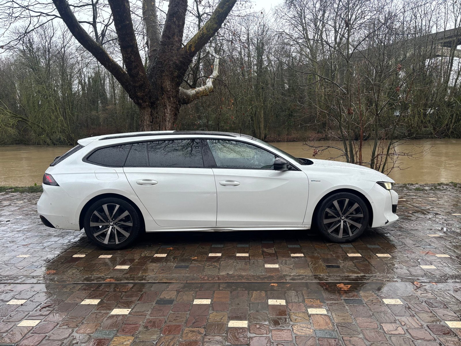 Peugeot 508 1.6 Hybrid 225 Ch GT Line