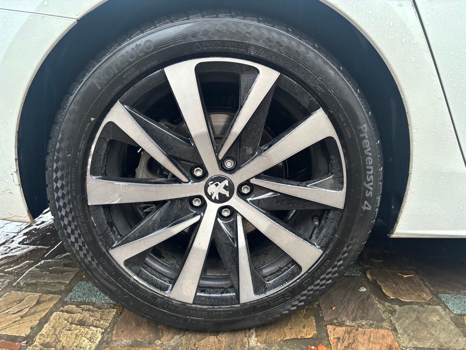 Peugeot 508 1.6 Hybrid 225 Ch GT Line