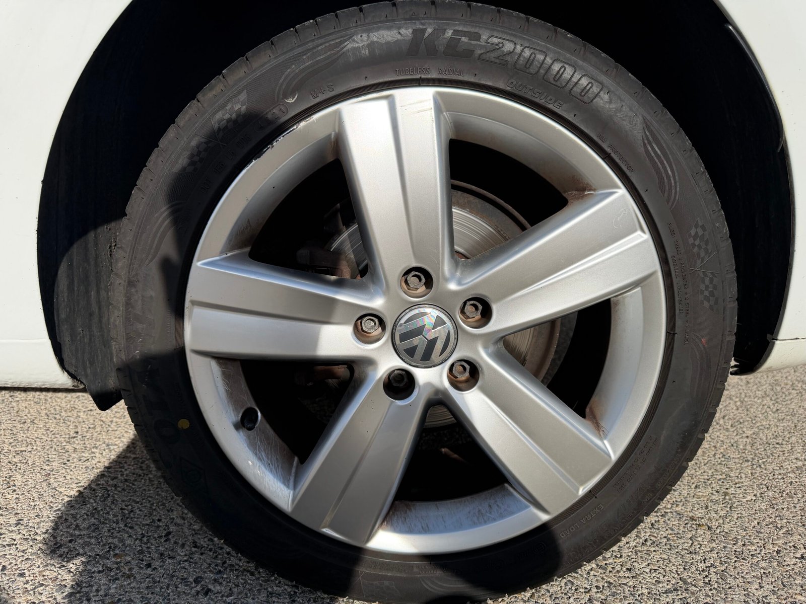 VOLKSWAGEN Touran 1 phase 3 2.0 TDi 140 ch