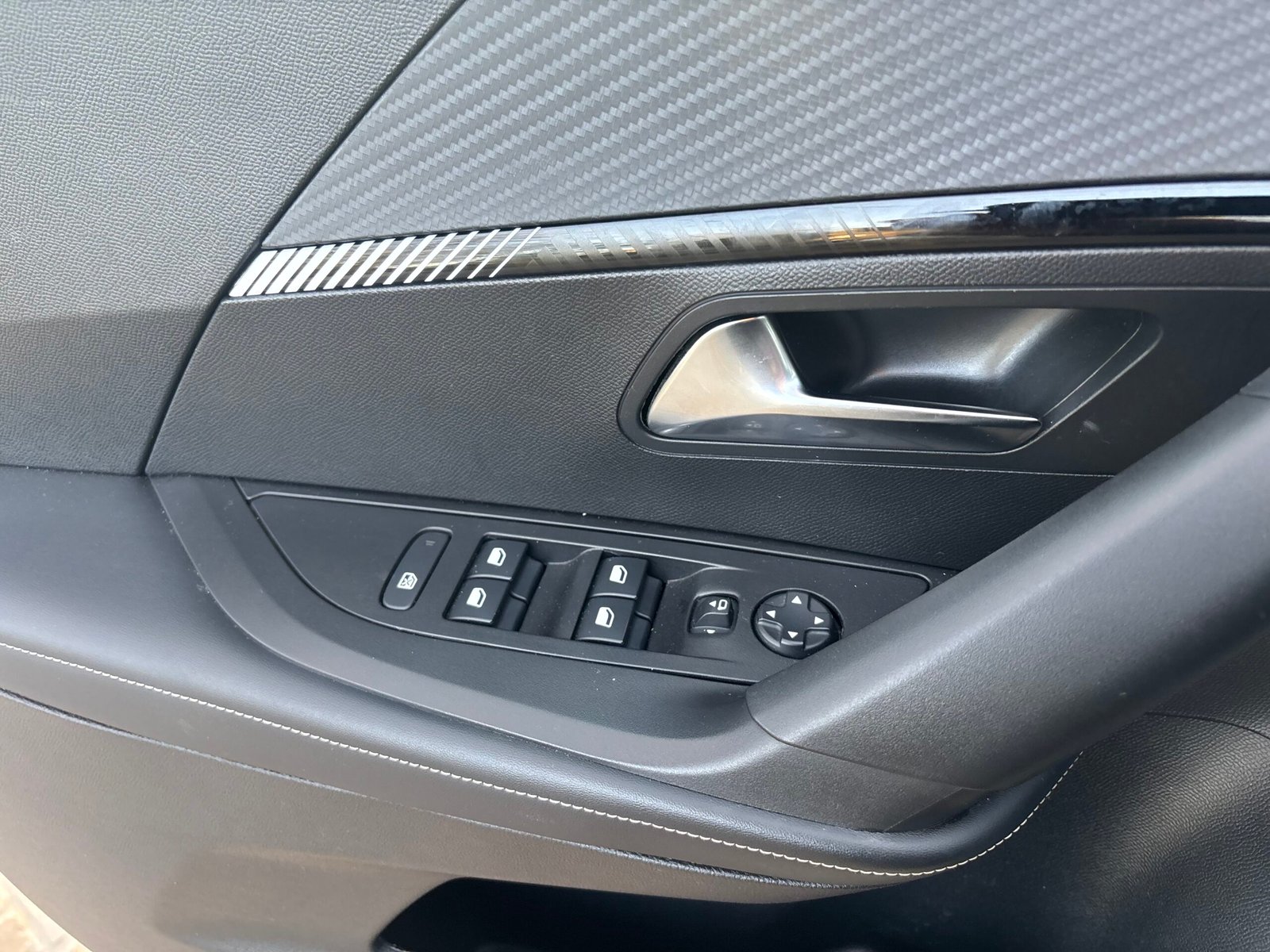 Peugeot 2008 1.2 130 Ch Allure