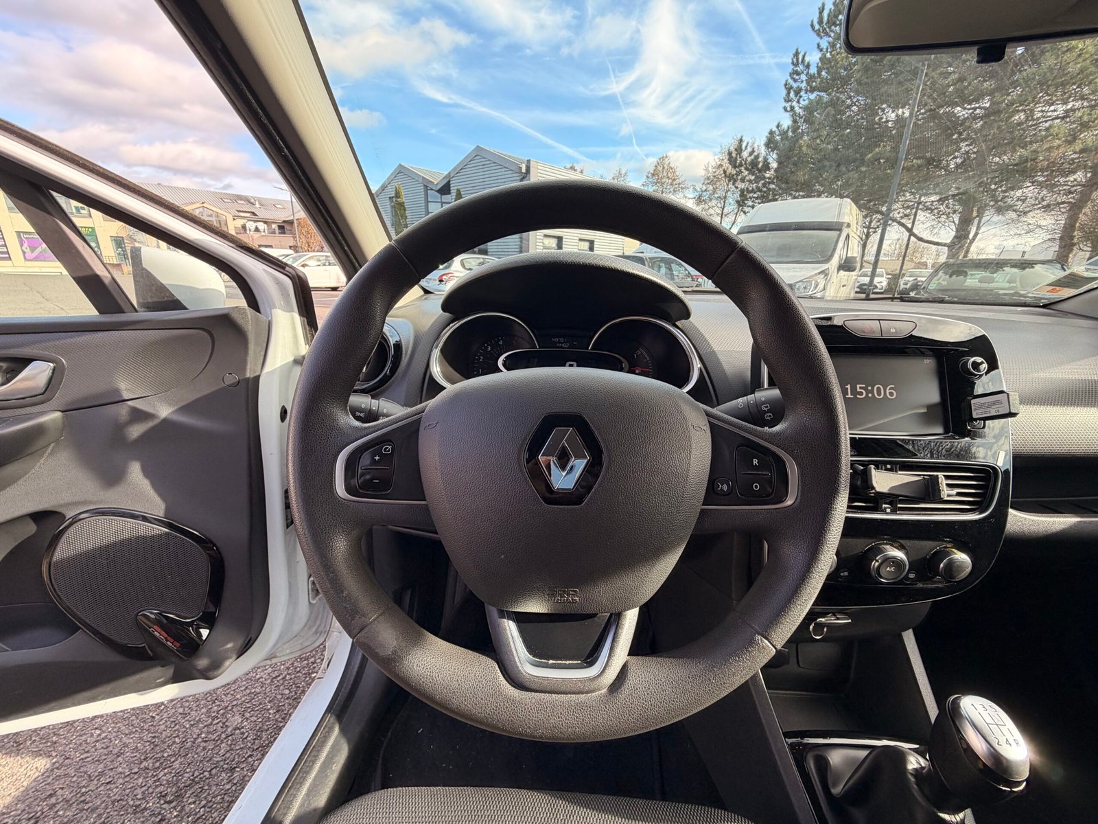 RENAULT Clio IV 5 Portes Phase 2 1.5 dCi FAP Energy eco2 S&S 90 cv Business