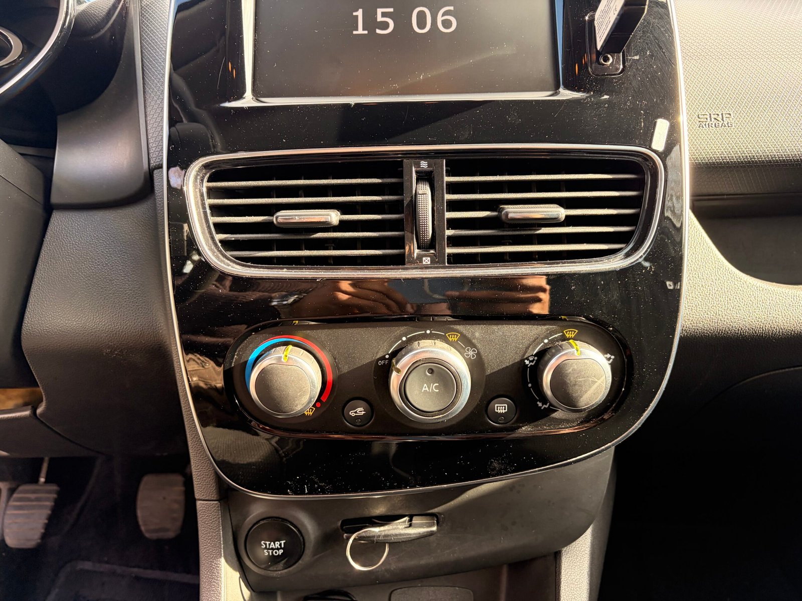 RENAULT Clio IV 5 Portes Phase 2 1.5 dCi FAP Energy eco2 S&S 90 cv Business