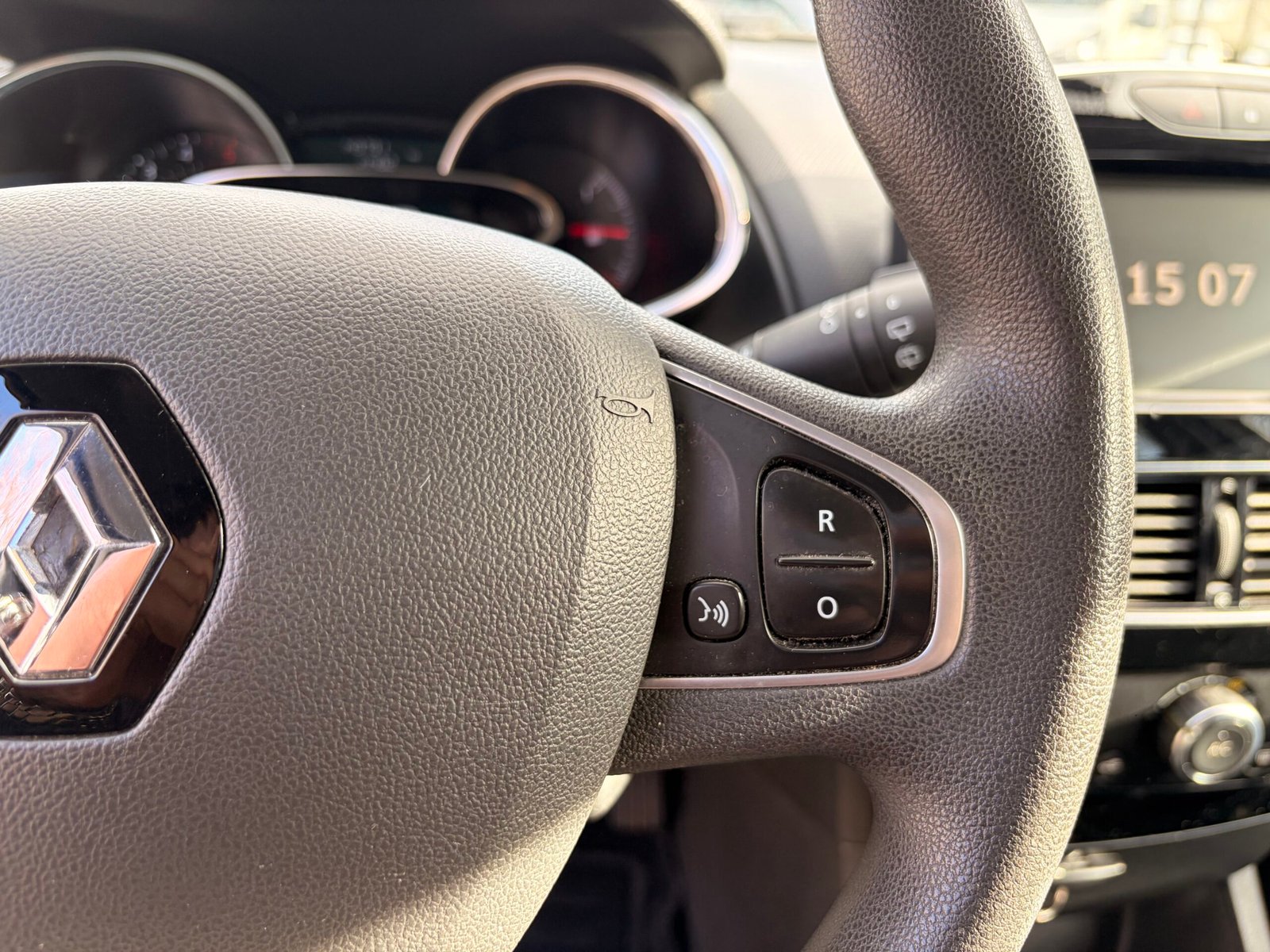 RENAULT Clio IV 5 Portes Phase 2 1.5 dCi FAP Energy eco2 S&S 90 cv Business