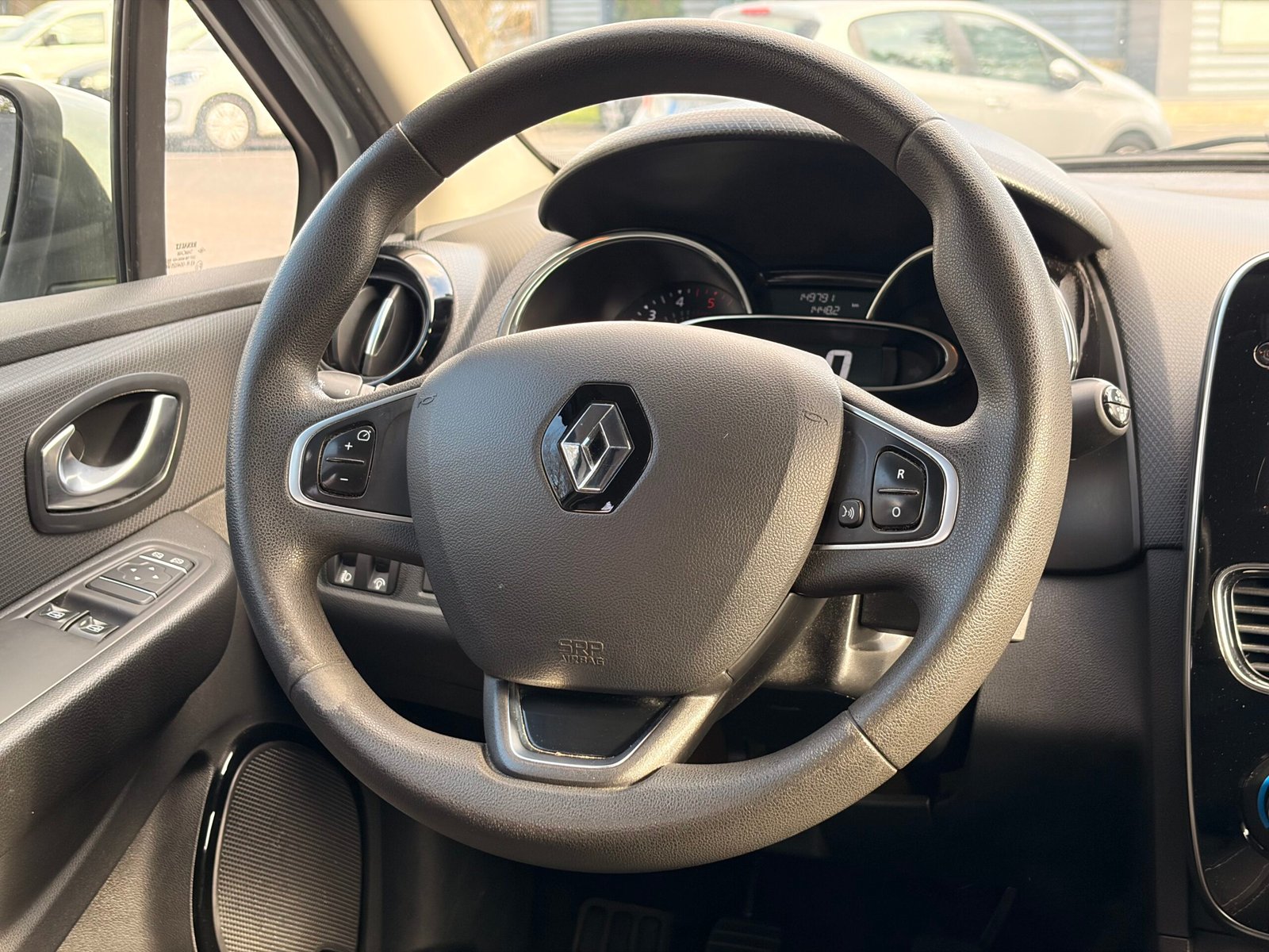 RENAULT Clio IV 5 Portes Phase 2 1.5 dCi FAP Energy eco2 S&S 90 cv Business