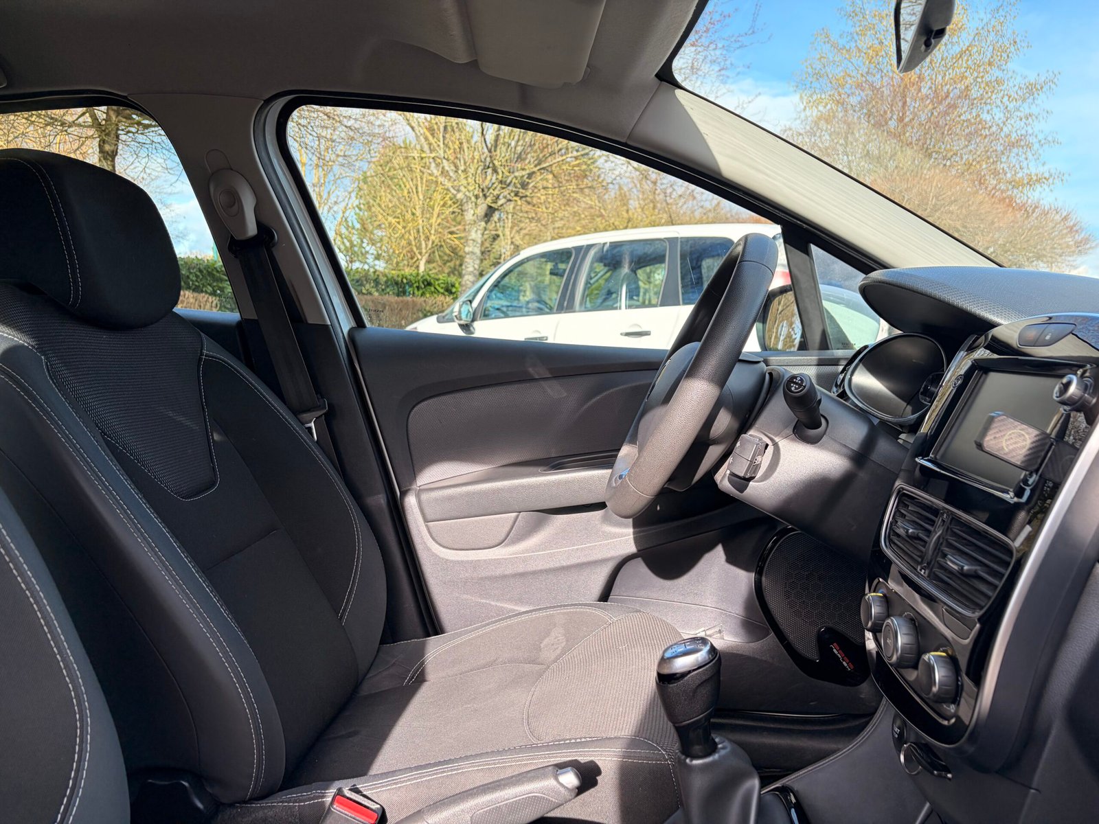 RENAULT Clio IV 5 Portes Phase 2 1.5 dCi FAP Energy eco2 S&S 90 cv Business