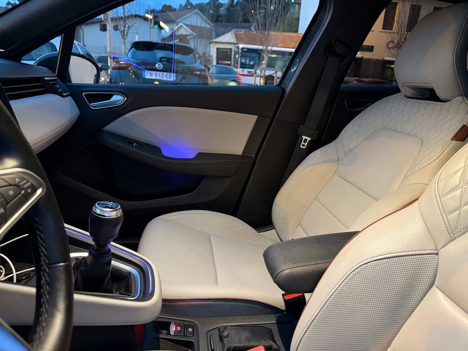 Renault Clio V INITIALE PARIS 1.0 tce 100ch