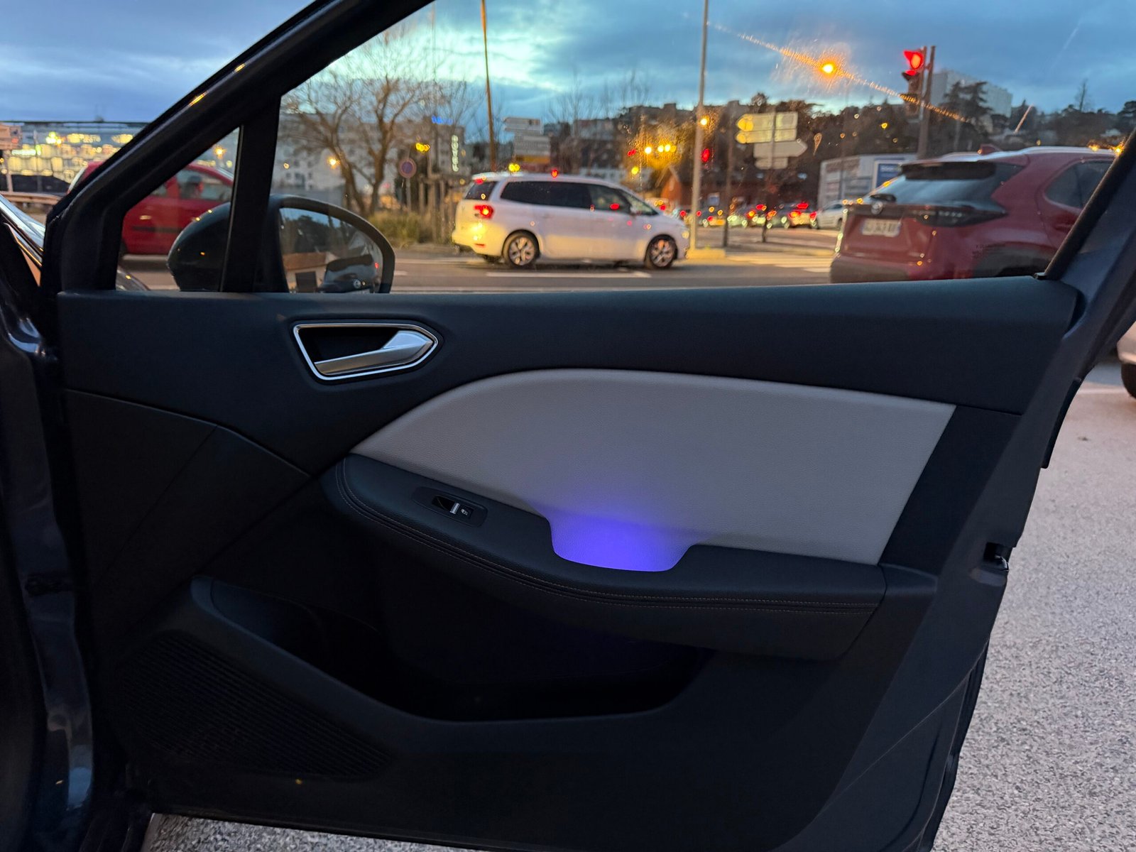 Renault Clio V INITIALE PARIS 1.0 tce 100ch